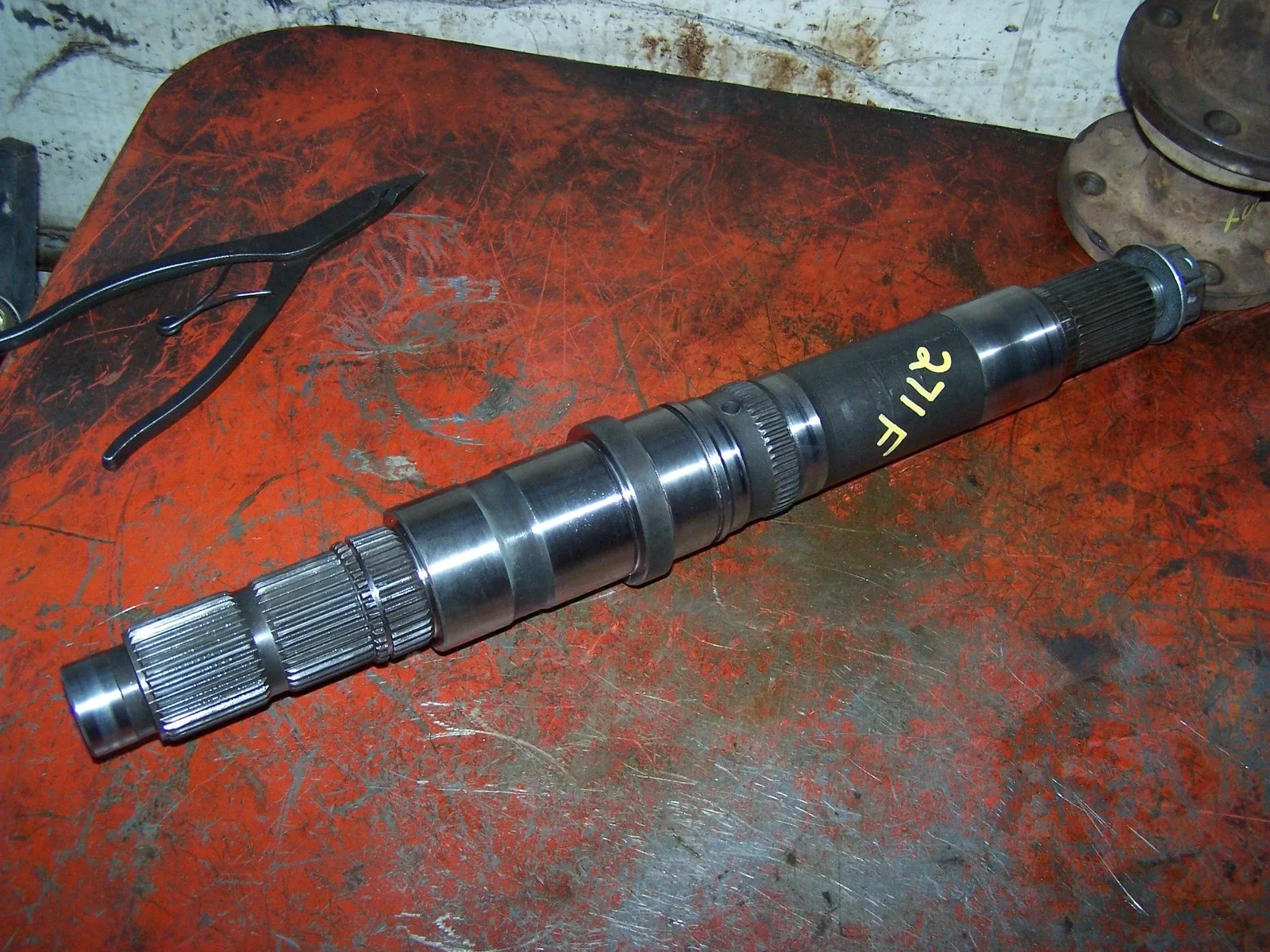 Ford NP 271F NP 273F output shaft