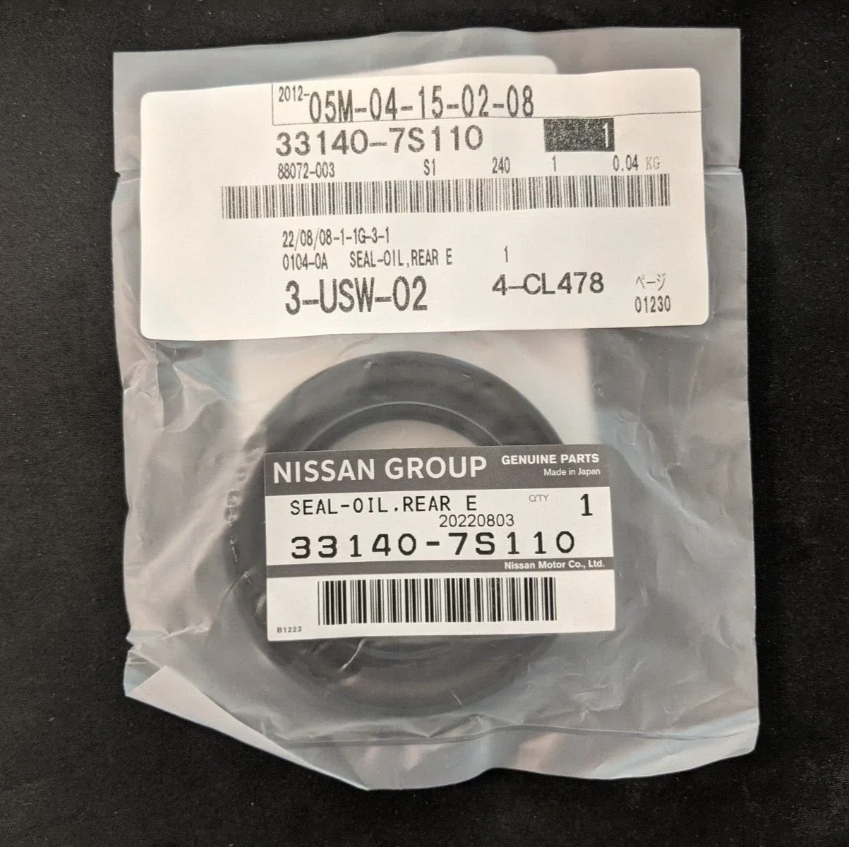 GENUINE OEM Transfer Case Output Shaft Rear Extension Oil Seal (33140-7S110)