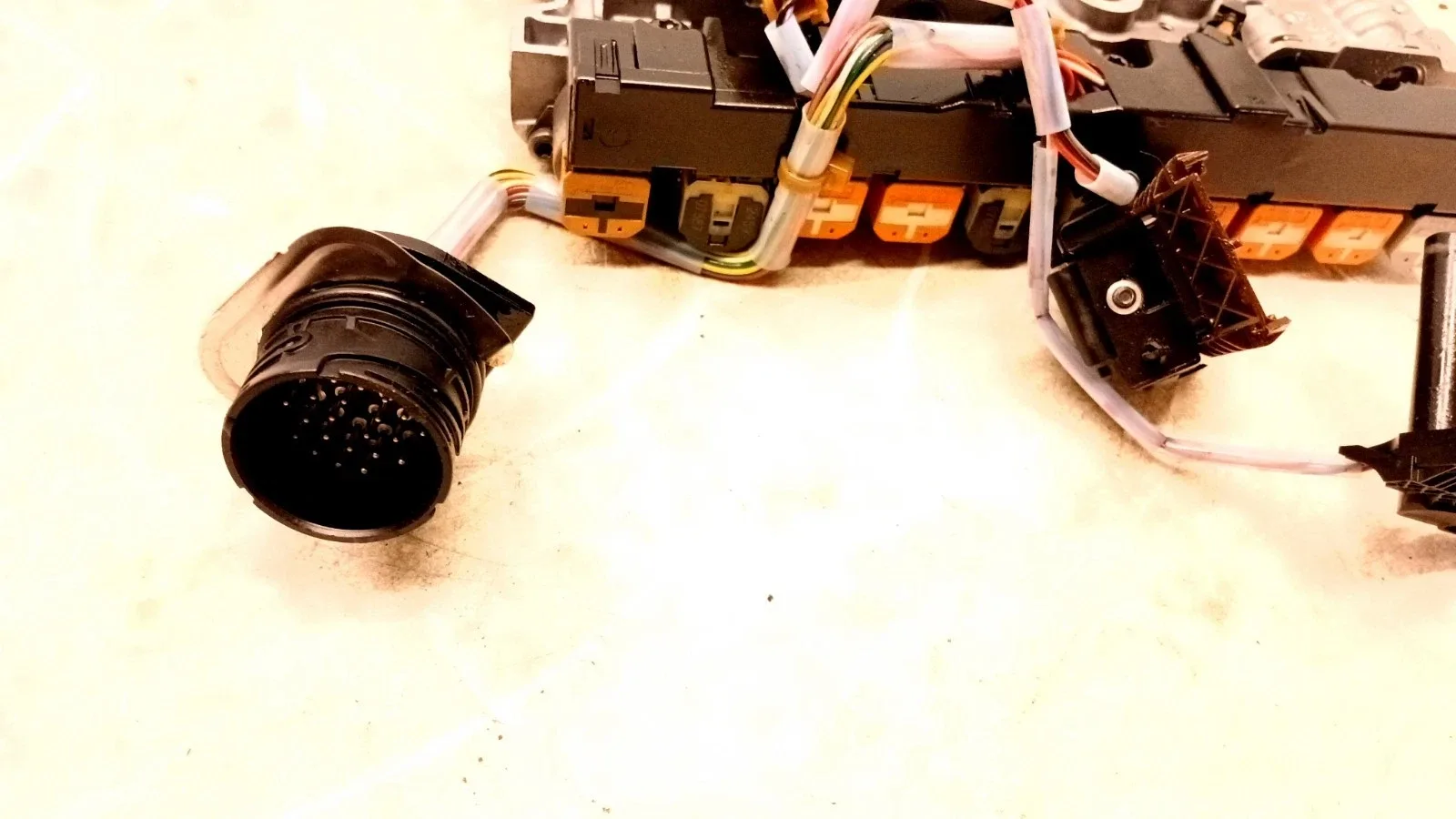2019-2020 Honda Passport (YF8) Mechatronic Shift Solenoid Valve Body 6172107300 image 3
