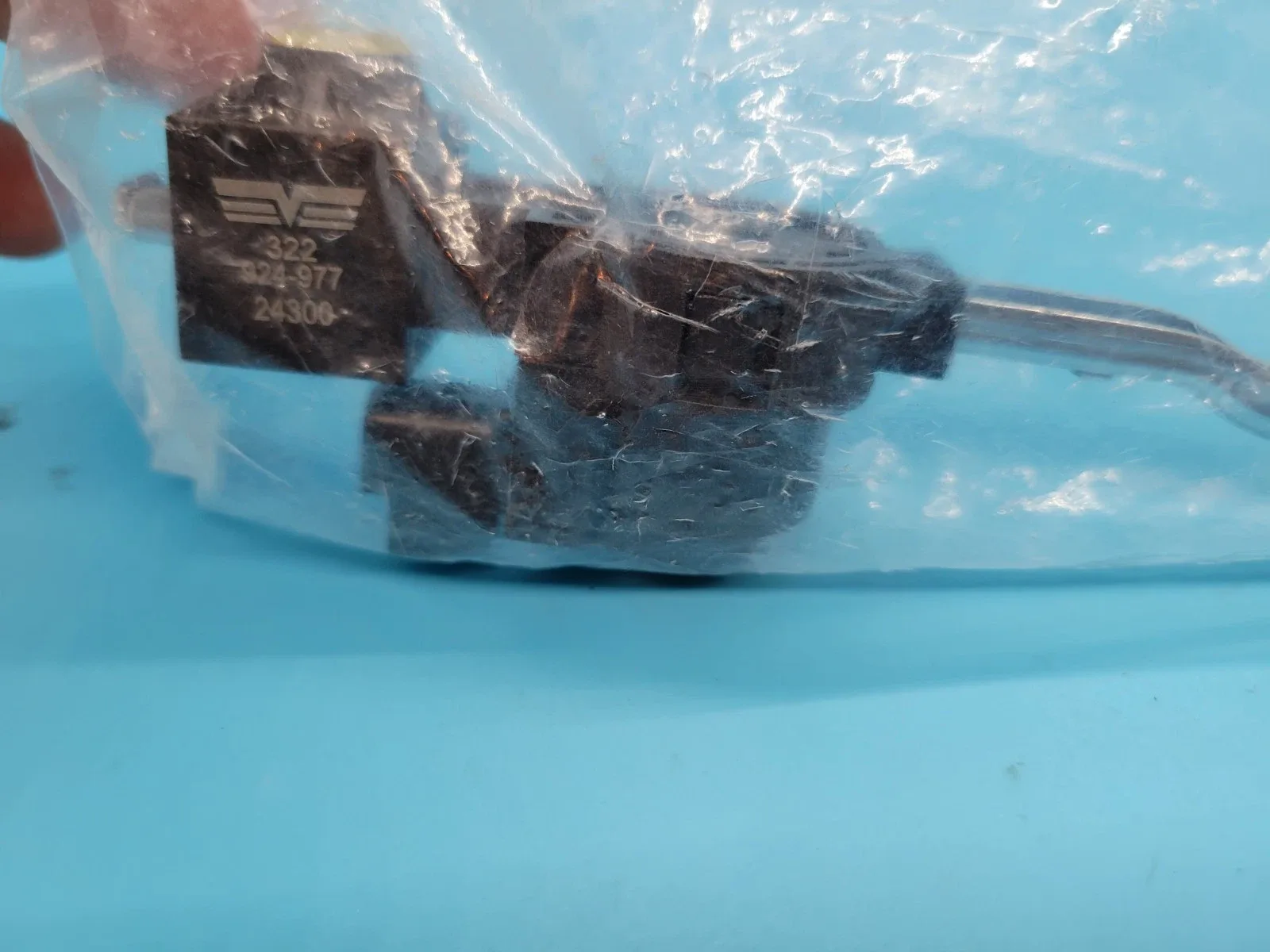 DORMAN 924-977 Shift Interlock Solenoid 322 24300 image 4