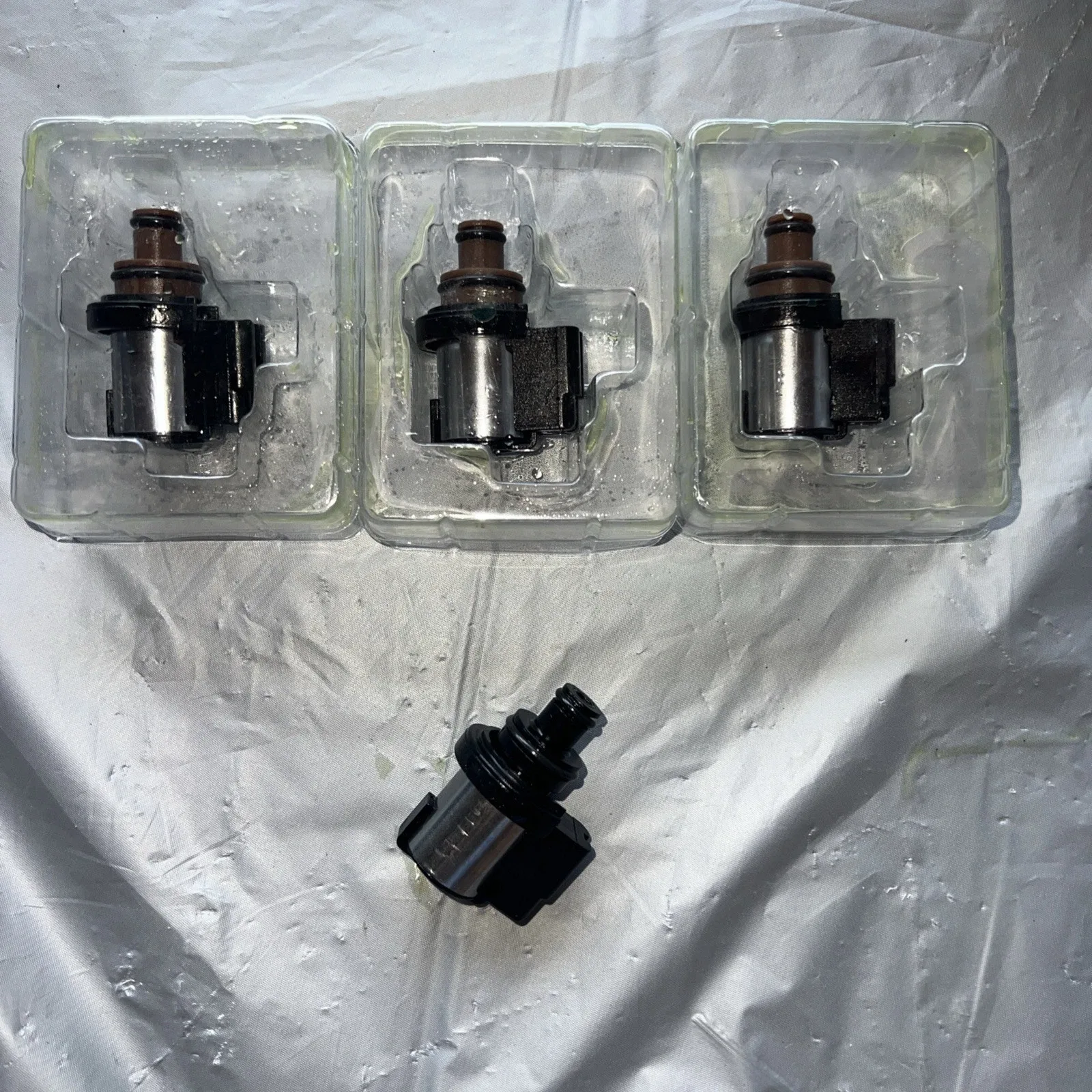 (4PCS) 926-408 Torque Converter Lock-Up Solenoid (3.2-3.7 ohm)