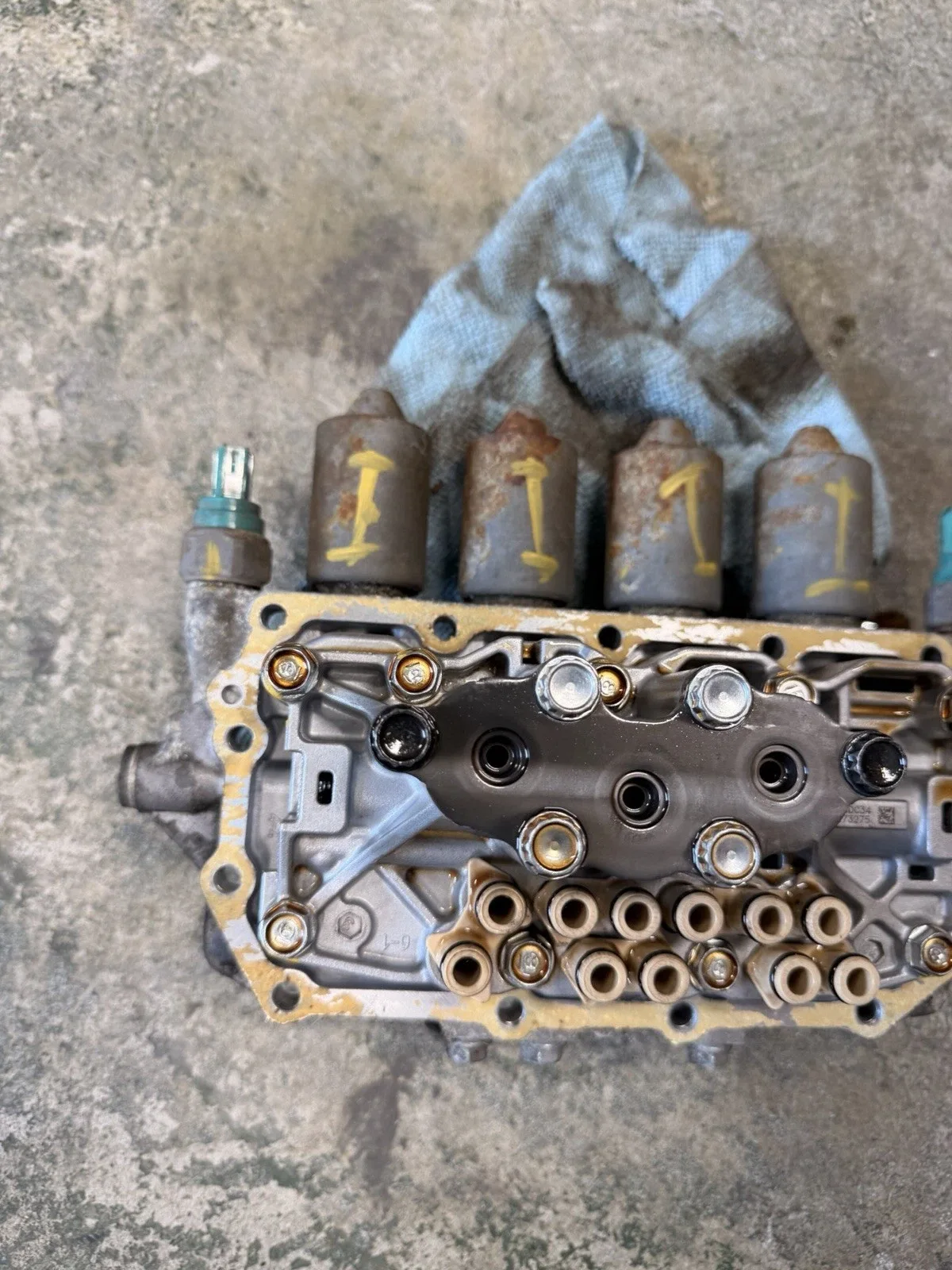 Honda/Acura Transmission Shift Solenoid Control Valve Body Unit image 3
