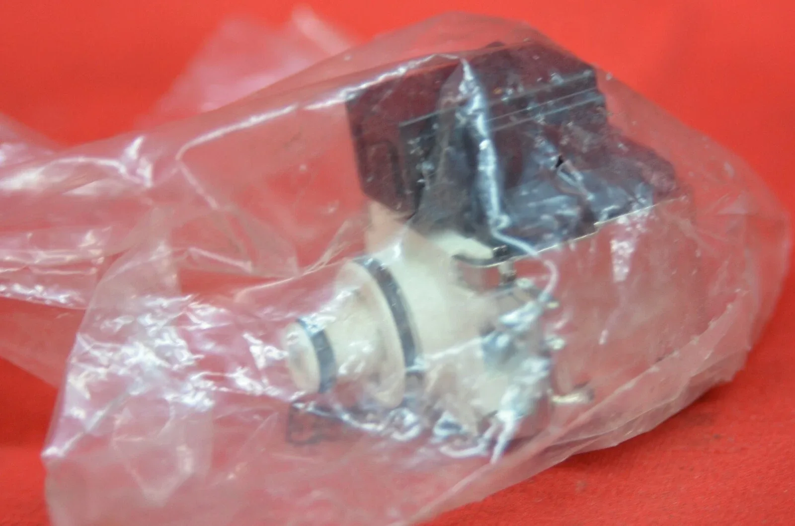 Raybestos 1-2 2-3 3-4 Shift Solenoid AXODE AX4S AX4N Ford Transmission 1991-up image 4