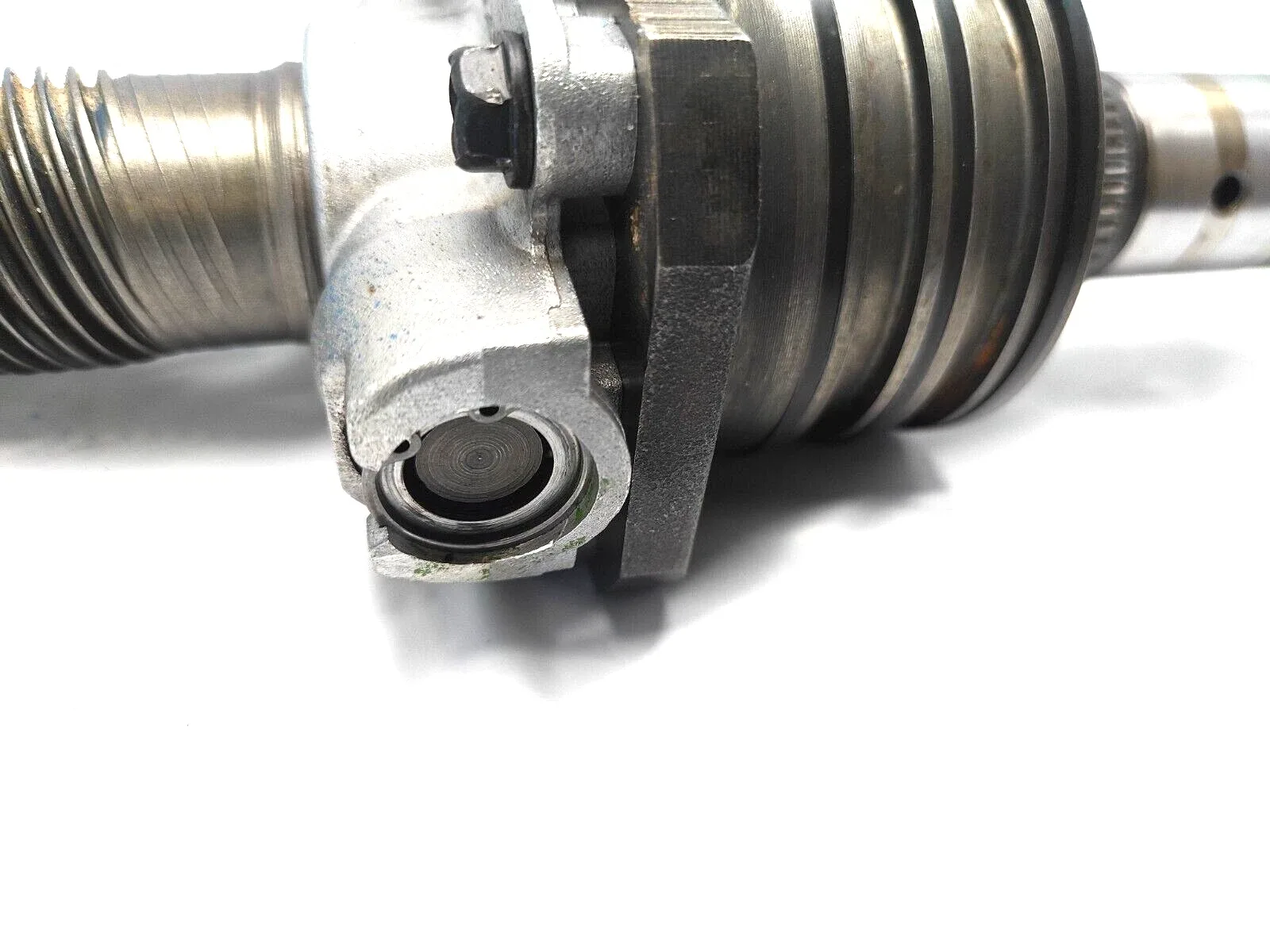 . For C4 , C5 Transmission Output Shaft  9 teeth Speedo gear with Governor image 2