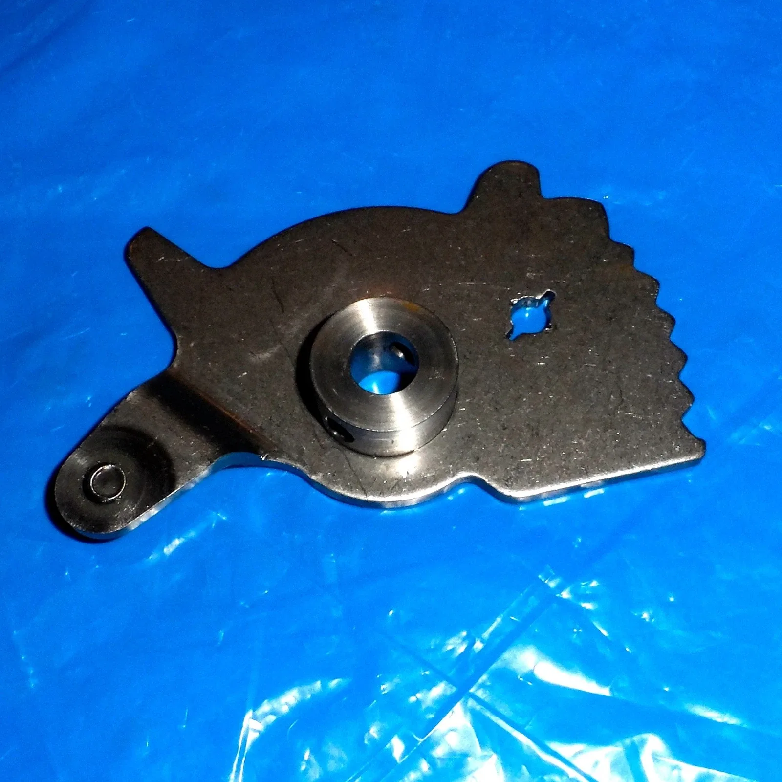BMW ZF 5HP30 Valve Body Shifter Rooster - MPN 24531422Rooster image 2