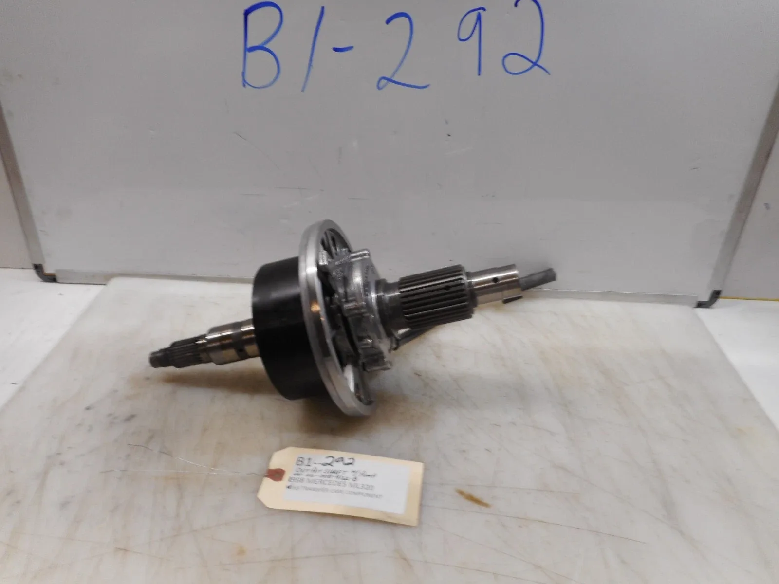 1998 MERCEDES ML320 OUTPUT SHAFT W/ PUMP 4400008902B image 4