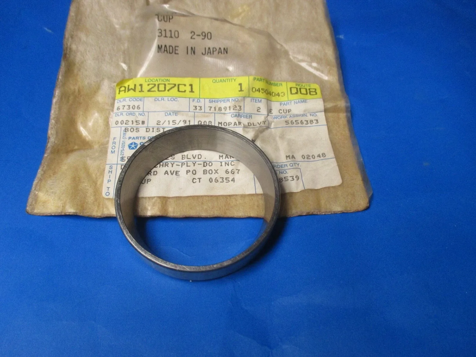bearing cup,output shaft new,N.O.S.w/auto.trans.Mopars 1997-2018 4504043