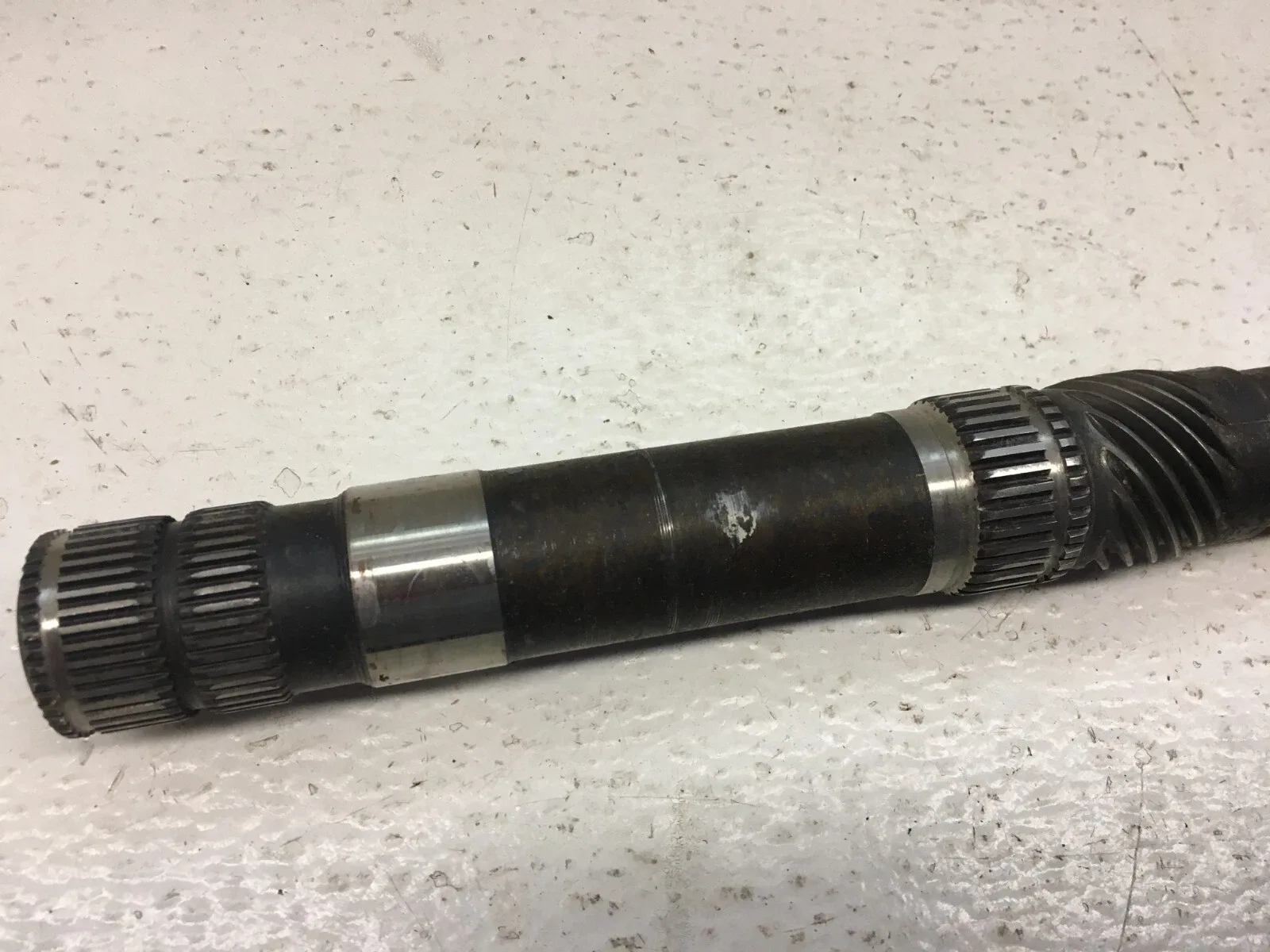 GM NOS 1976-78 Hydramatic Transmission Output Shaft 8628800 Automatic image 4