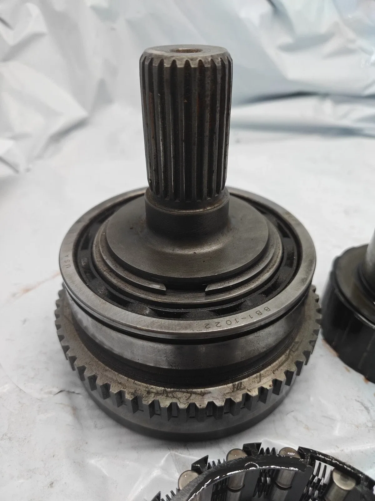 .For Dodge Diesel 518 618 Transmission Output Shaft w/ Sprag and inner race image 3