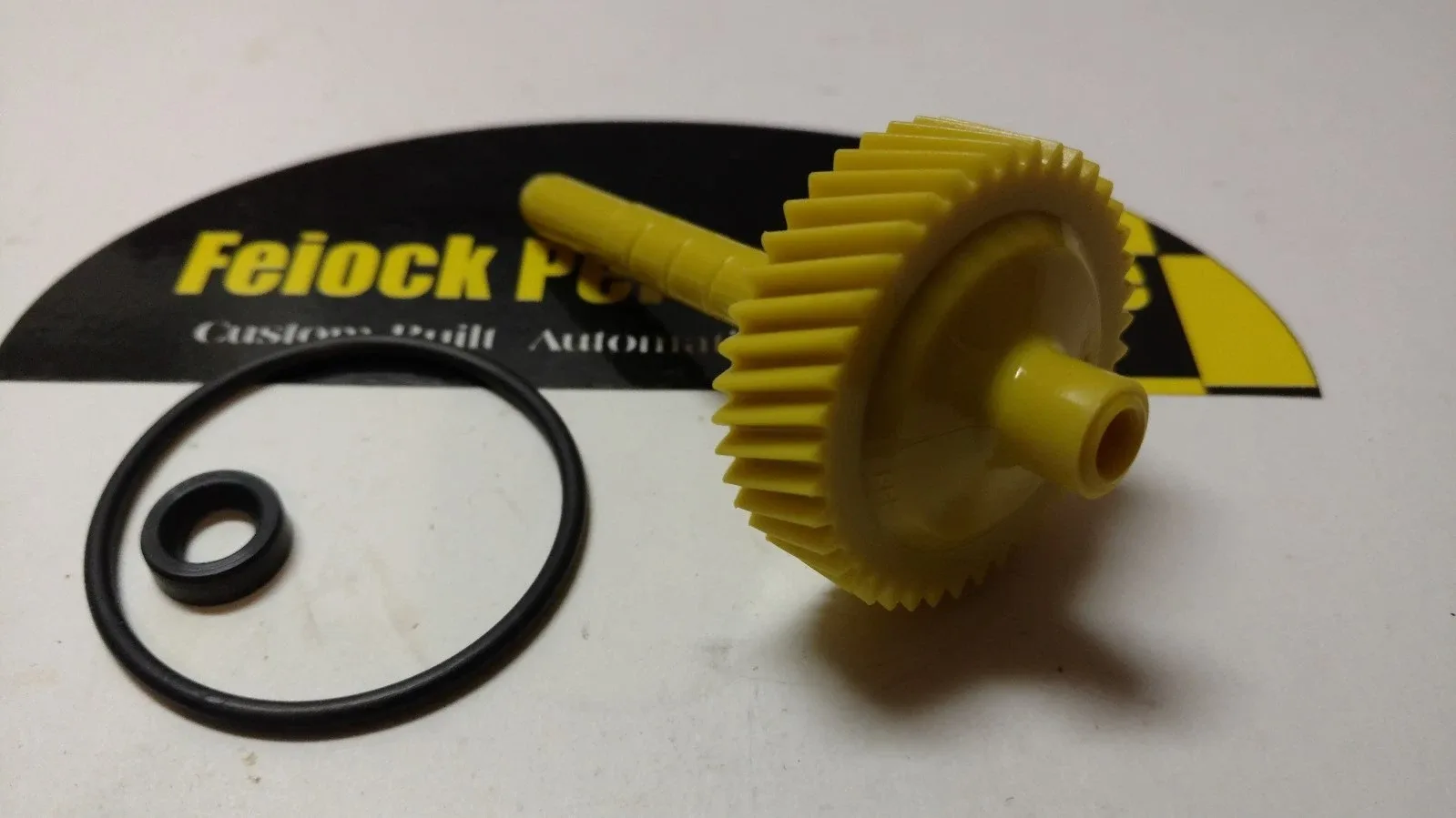 TH350 & 700R4 41 Tooth Speedometer Driven Gear With Housing Seals
