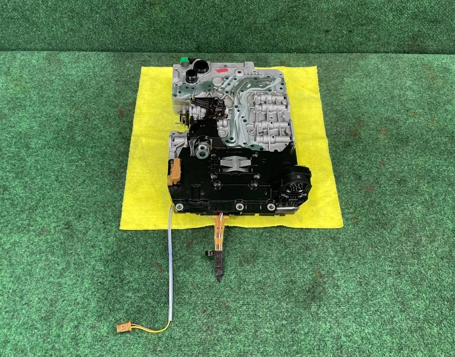 2013-2021 Jaguar XJ XJR XF F-Type Automatic Transmission Control Module 0260550076