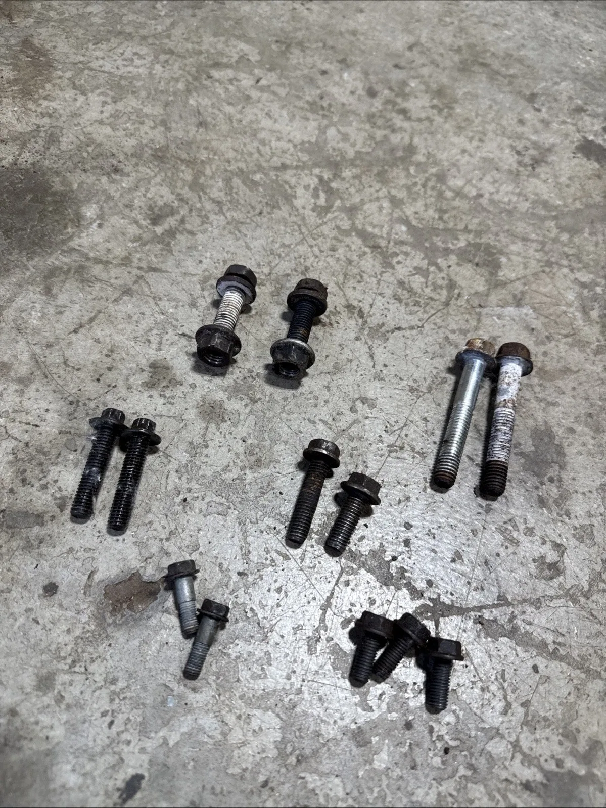 Jeep Cherokee XJ 87-01 AW4 Auto Trans Bell Housing to Engine Mounting Set (TW00) image 2