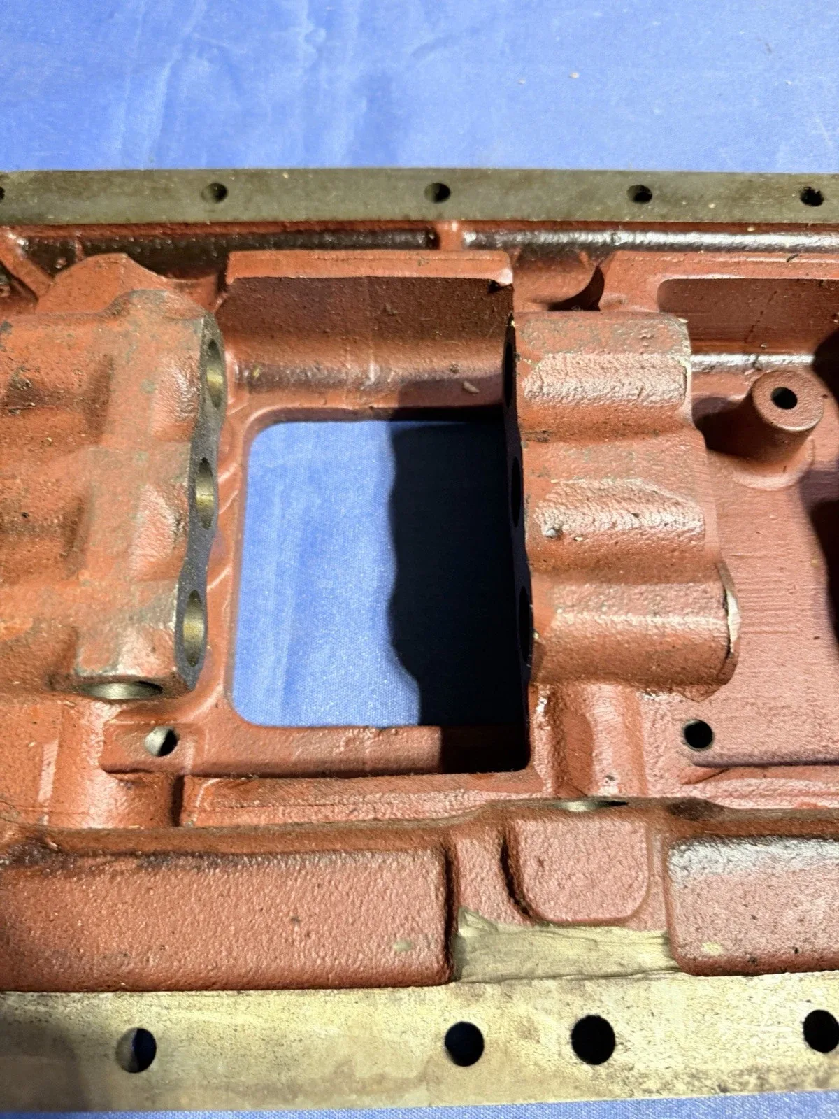 1983 FORD F-600 F-700 F-800 TRANSMISSION HOUSING COVER OEM NEW E3HZ-7222-A NOS image 3