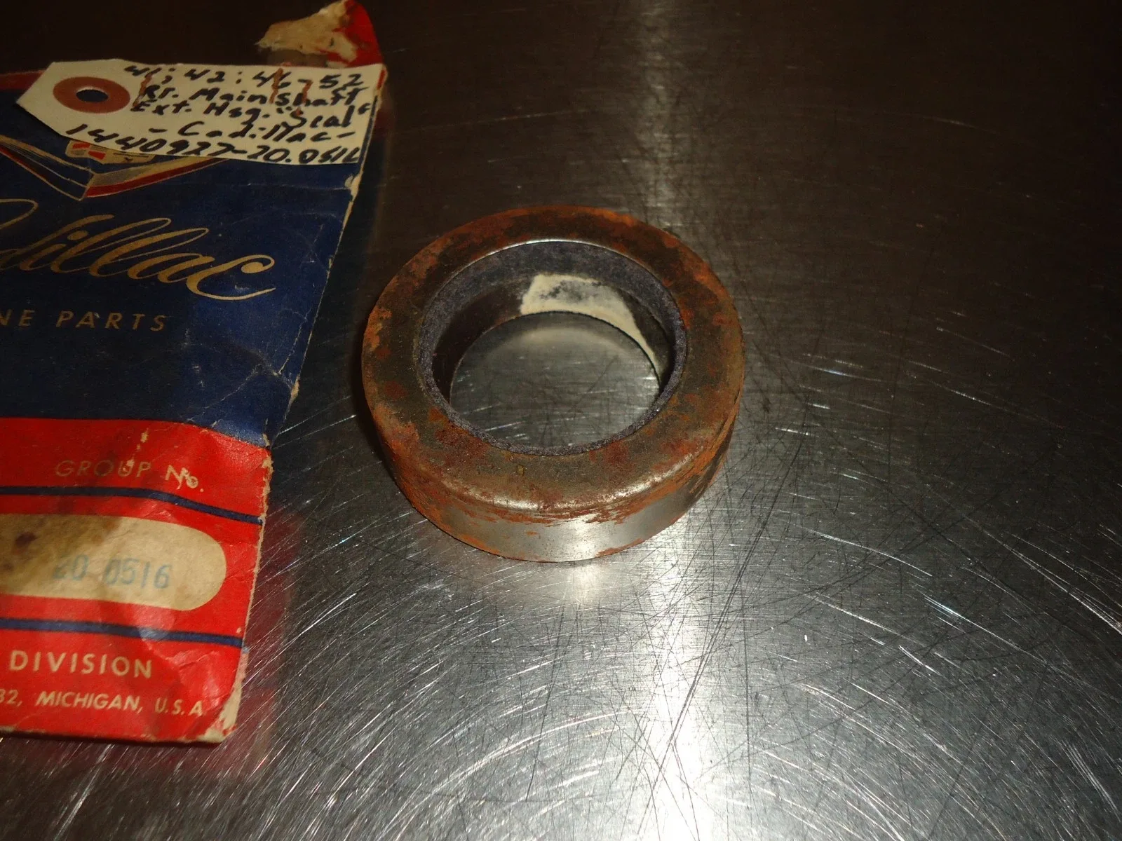 New NOS GM Transmission Tail Shaft Housing Seal 1440927 1941-1952 Cadillac image 2