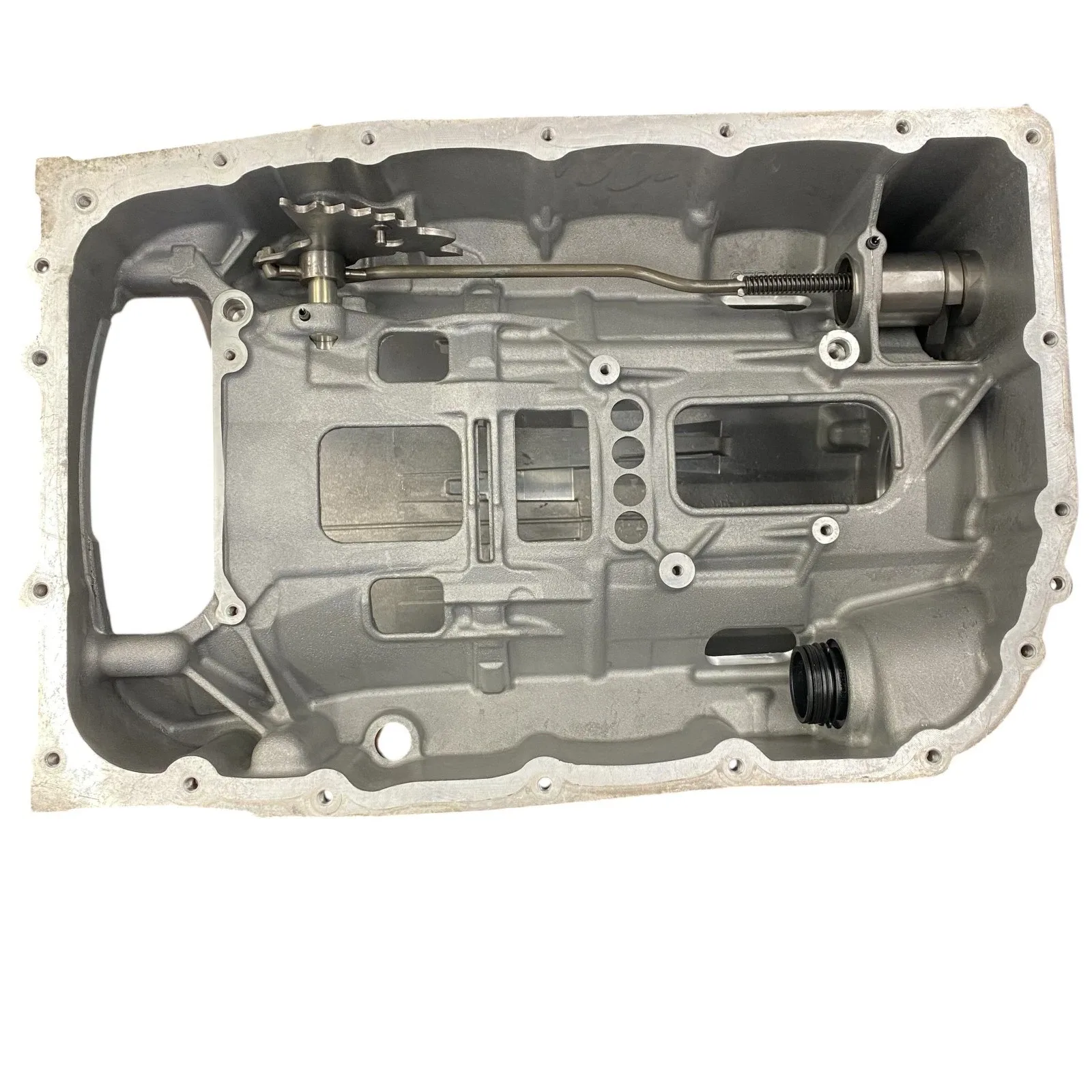 6L80 GMC 4X4 6-Speed Transmission Bare Case 2006-2018 OEM USED image 4