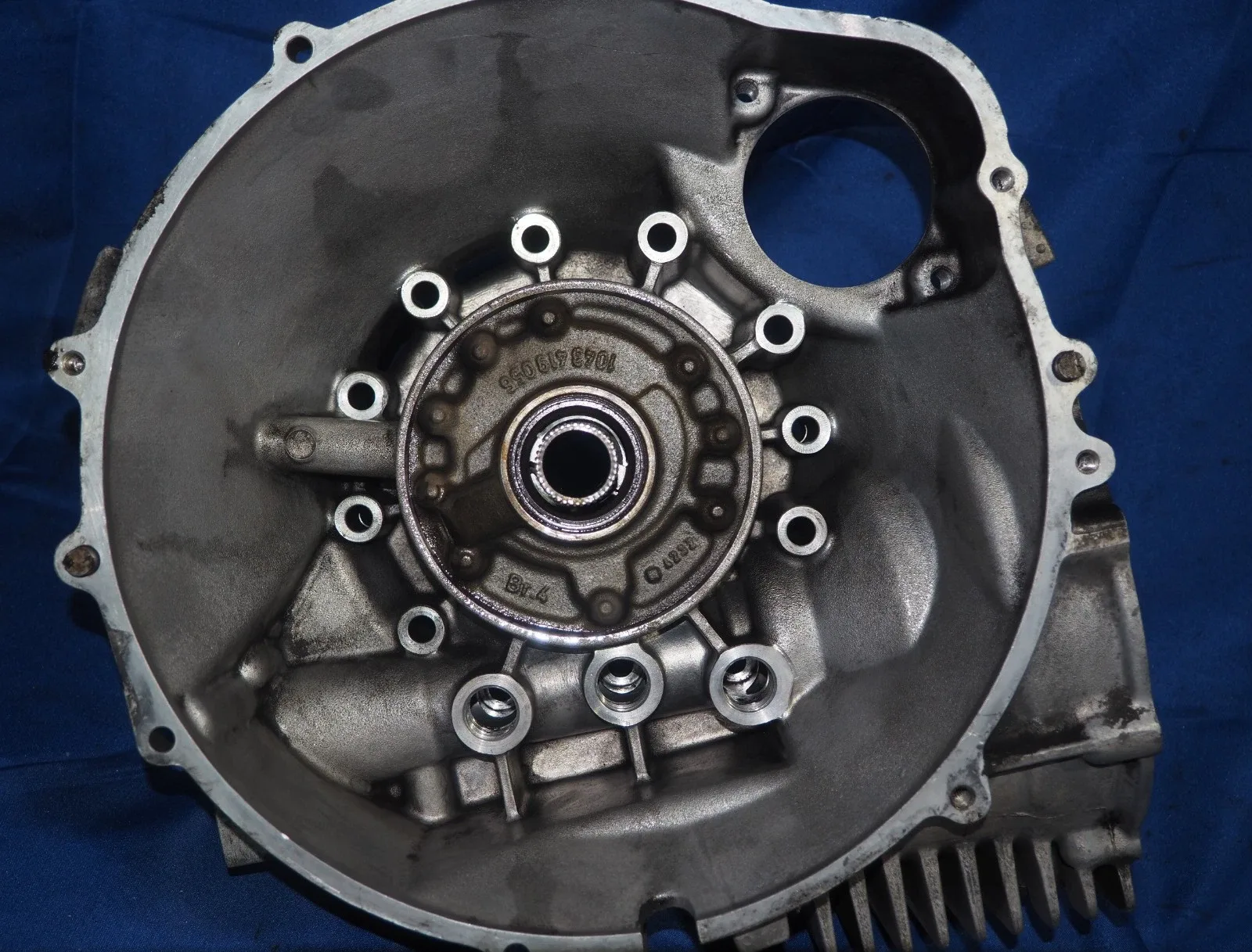 1989-1998 Posche 993 964 911 C2 Tiptronic Transmission Differential Bell Housing image 2