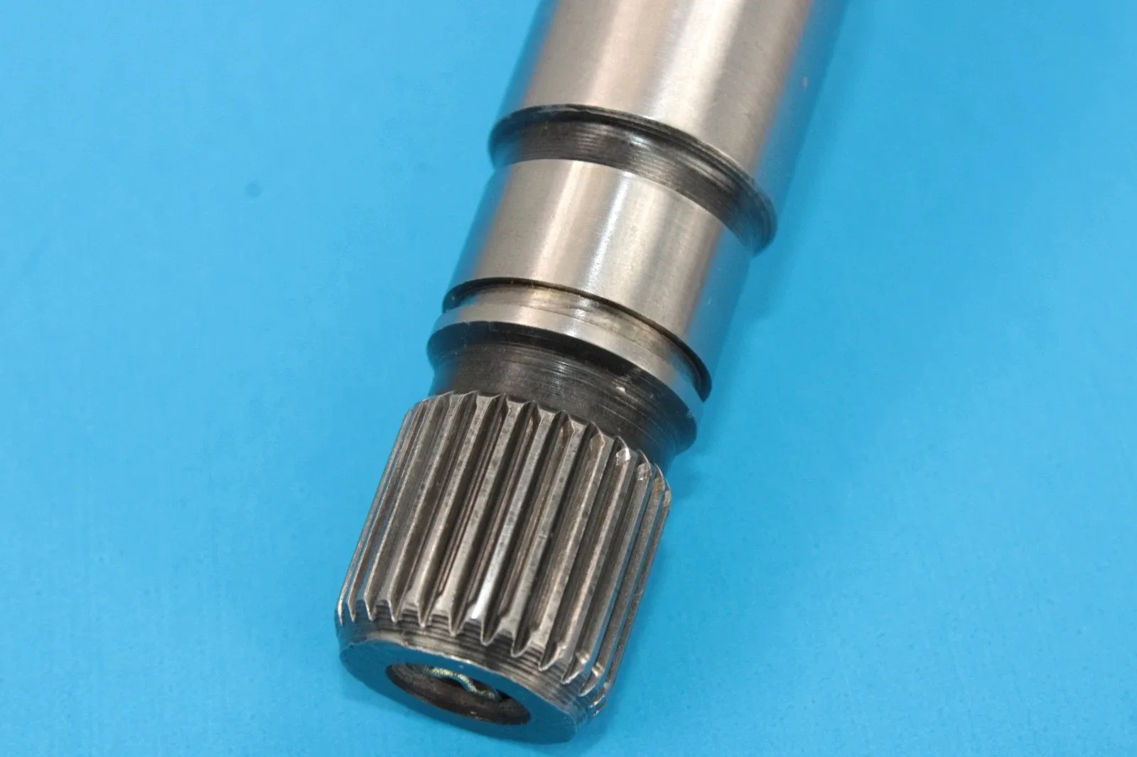 82-86 700R4 Forward Input Drum 245mm 27 Spline No Pilot Housing 8654152 Bare image 2