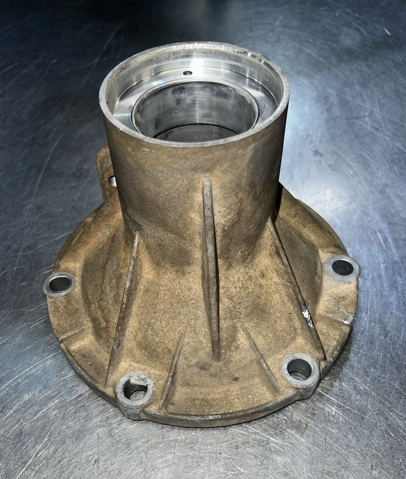 6l90e TRANSMISSION EXTENSION HOUSING 2wd image 2