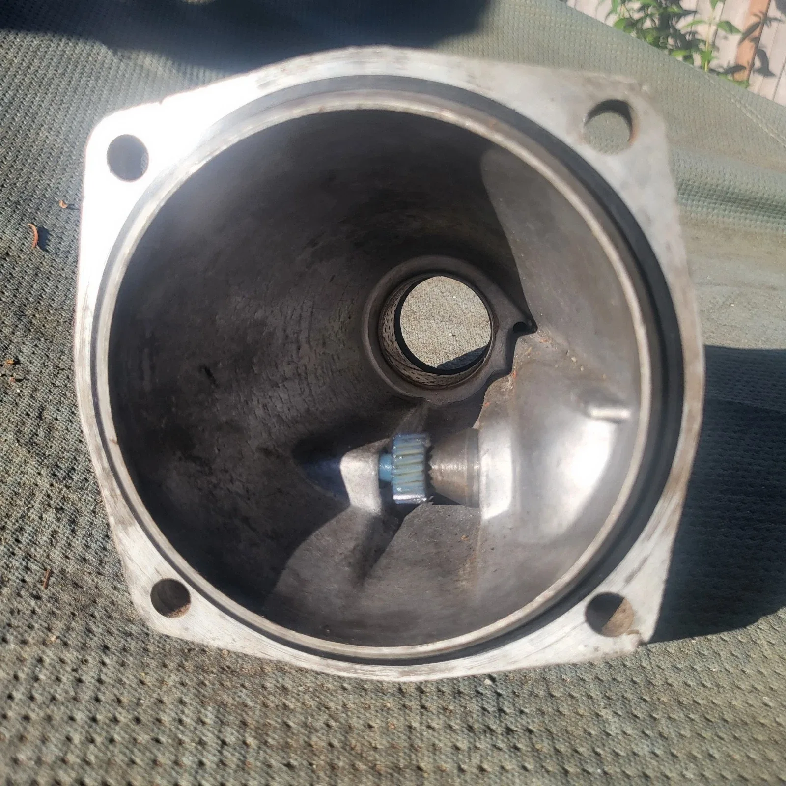 GM  TH350 AUTOMATIC TRANSMISSION TAIL HOUSING 6" TALL 7/8" SPEEDO HOLE  6261108 image 4