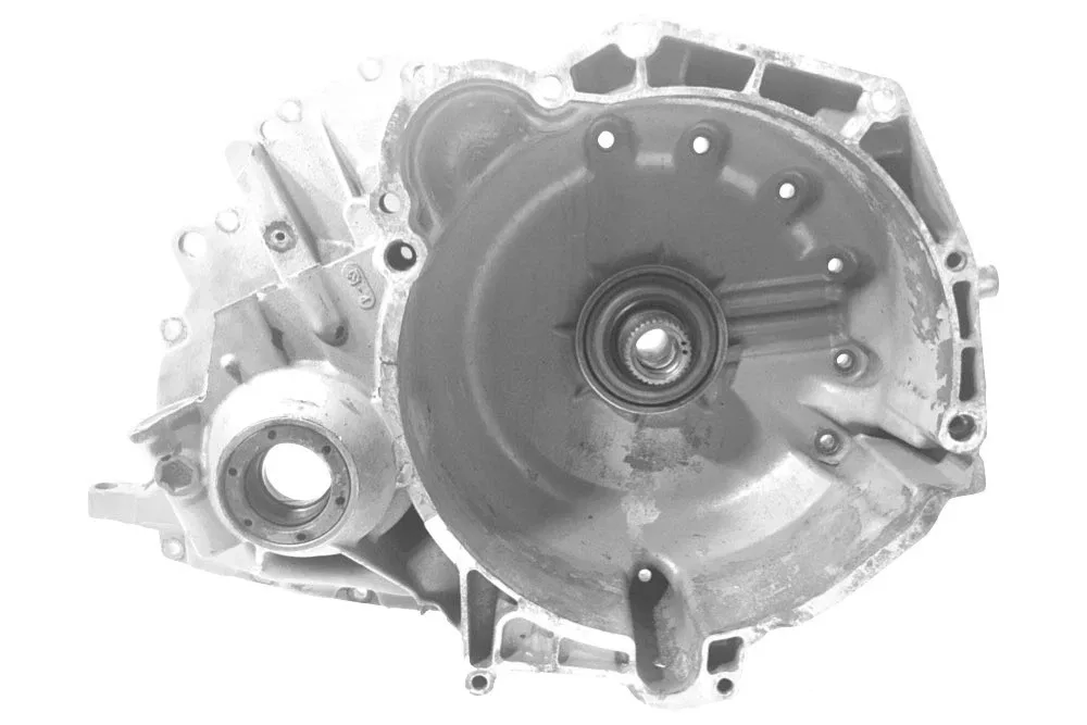 CD4E Bell Housing (Starter At 11:00)(Top Bolts 5 1/8") RFF3RP-7976-KB - U96750 image 3