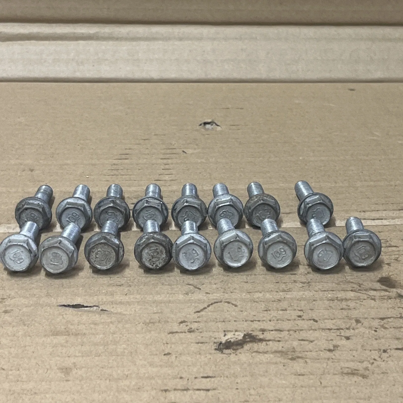 2013 Chevy Impala LTZ 6T70 Auto Transmission Bell Housing Bolts image 3