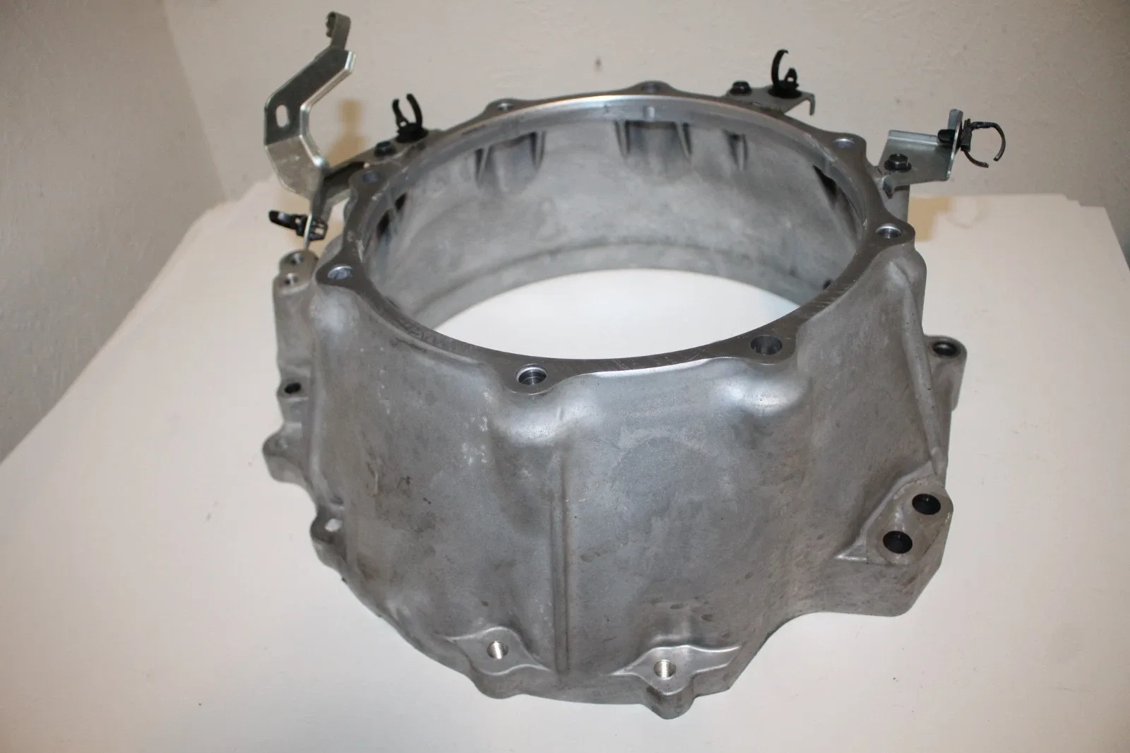 2017 - 2021 Infiniti Q60 3.0L Transmission Bell Convertor Housing RE7R01A