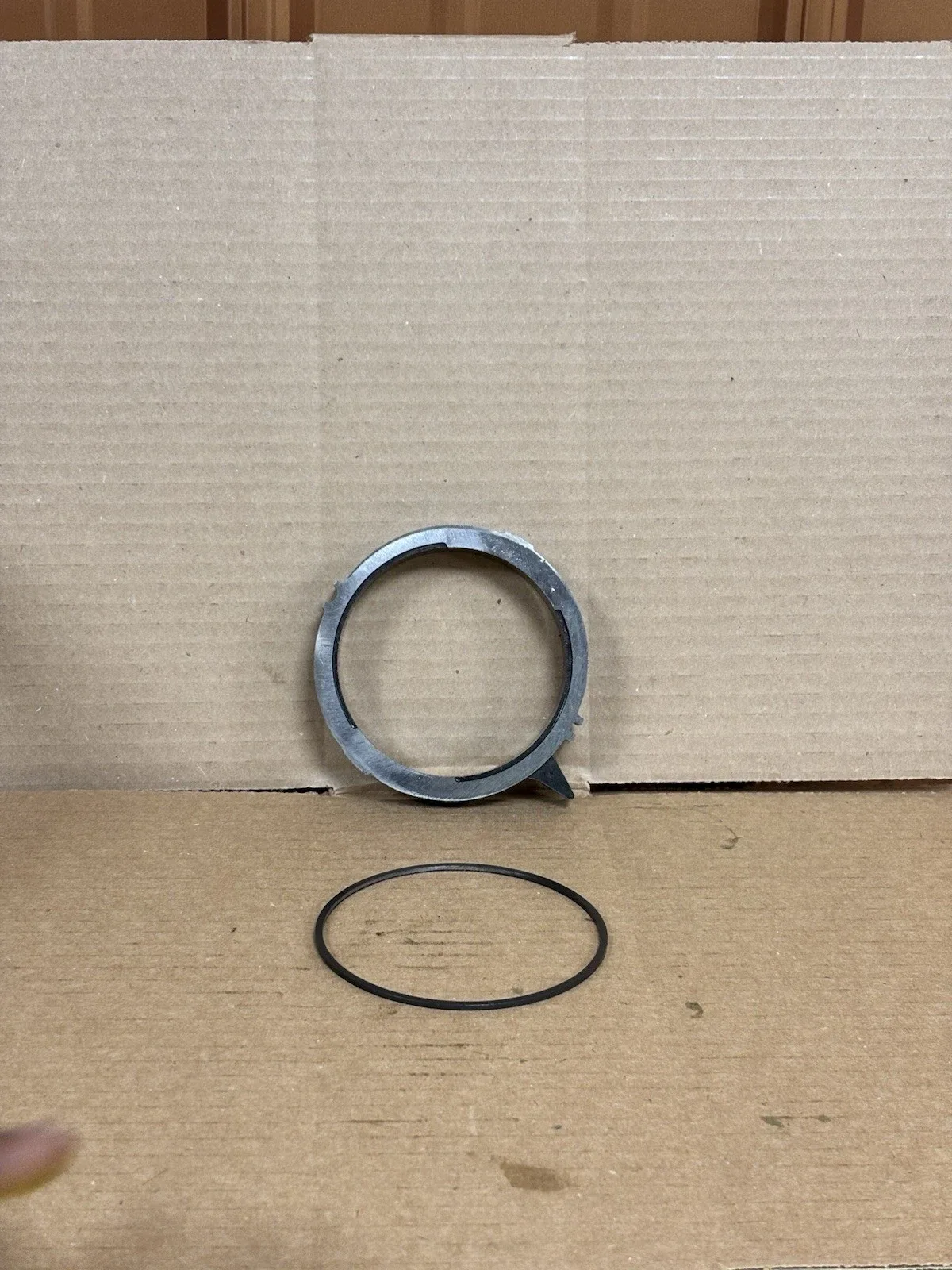 700R4 Vane Pump Slide Assembly image 2