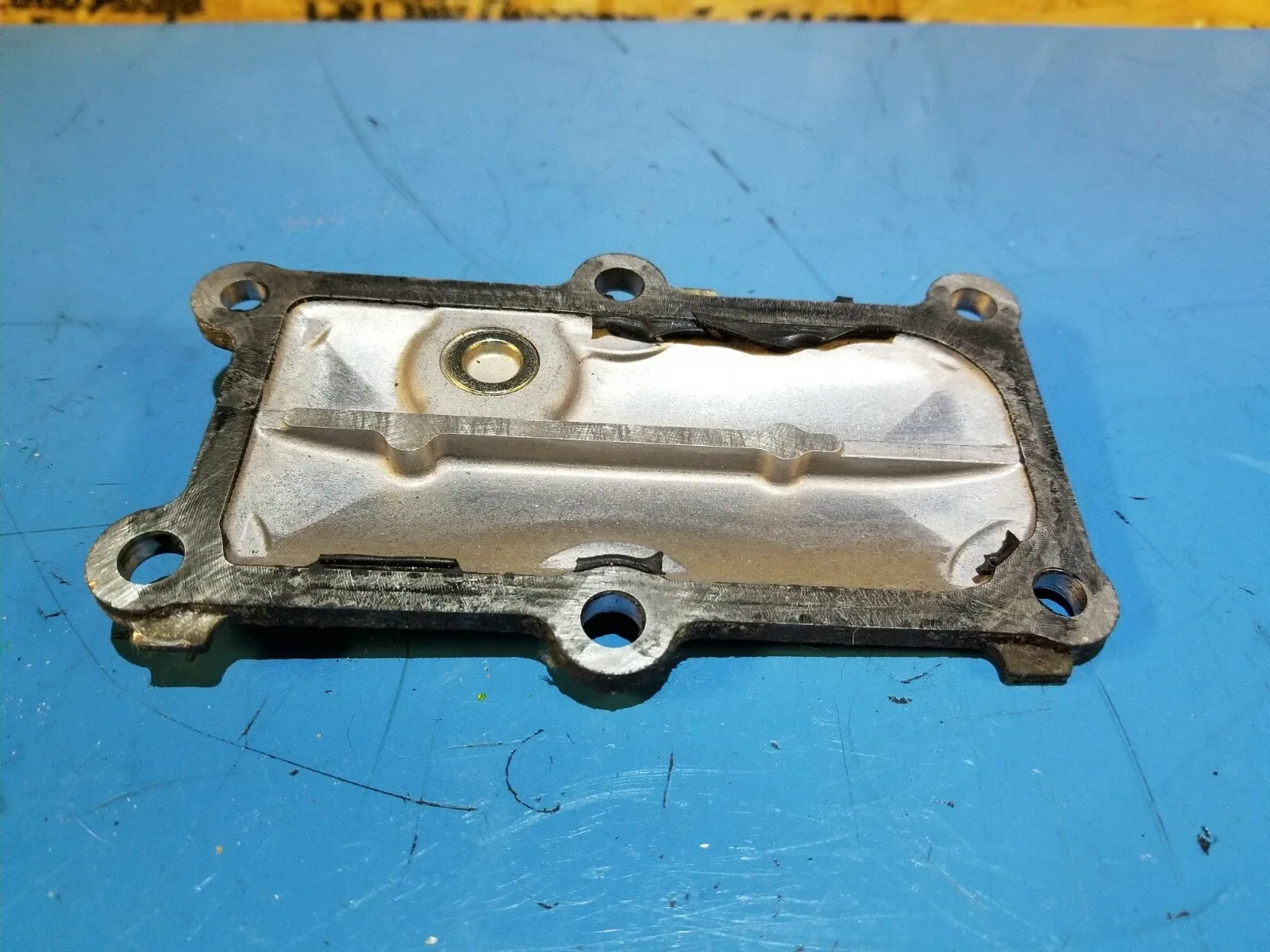 2012 Lexus Ct200h Transmission Oil Pan Bracket Neck  OEM image 3