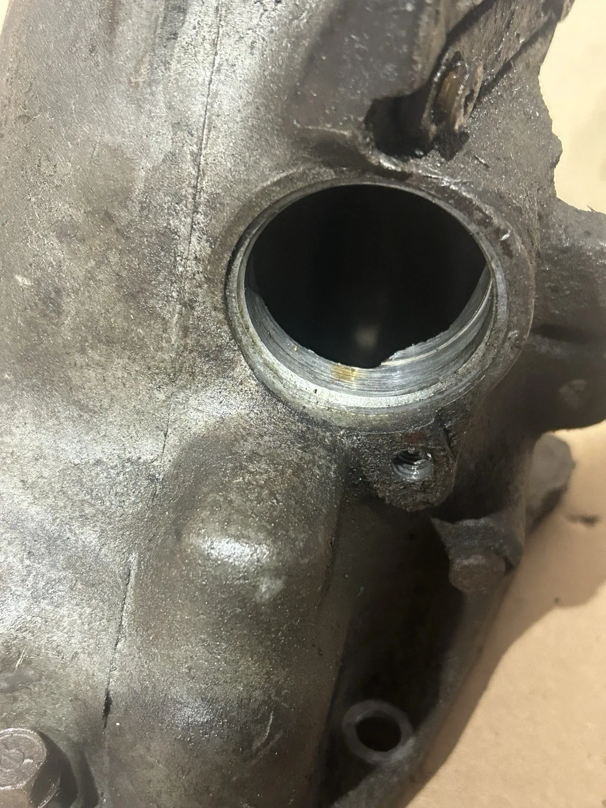 TF6 A904 MOPAR TAIL HOUSING 3681600 14-3/4” TALL W/SPEEDO HOLE 2WD image 3