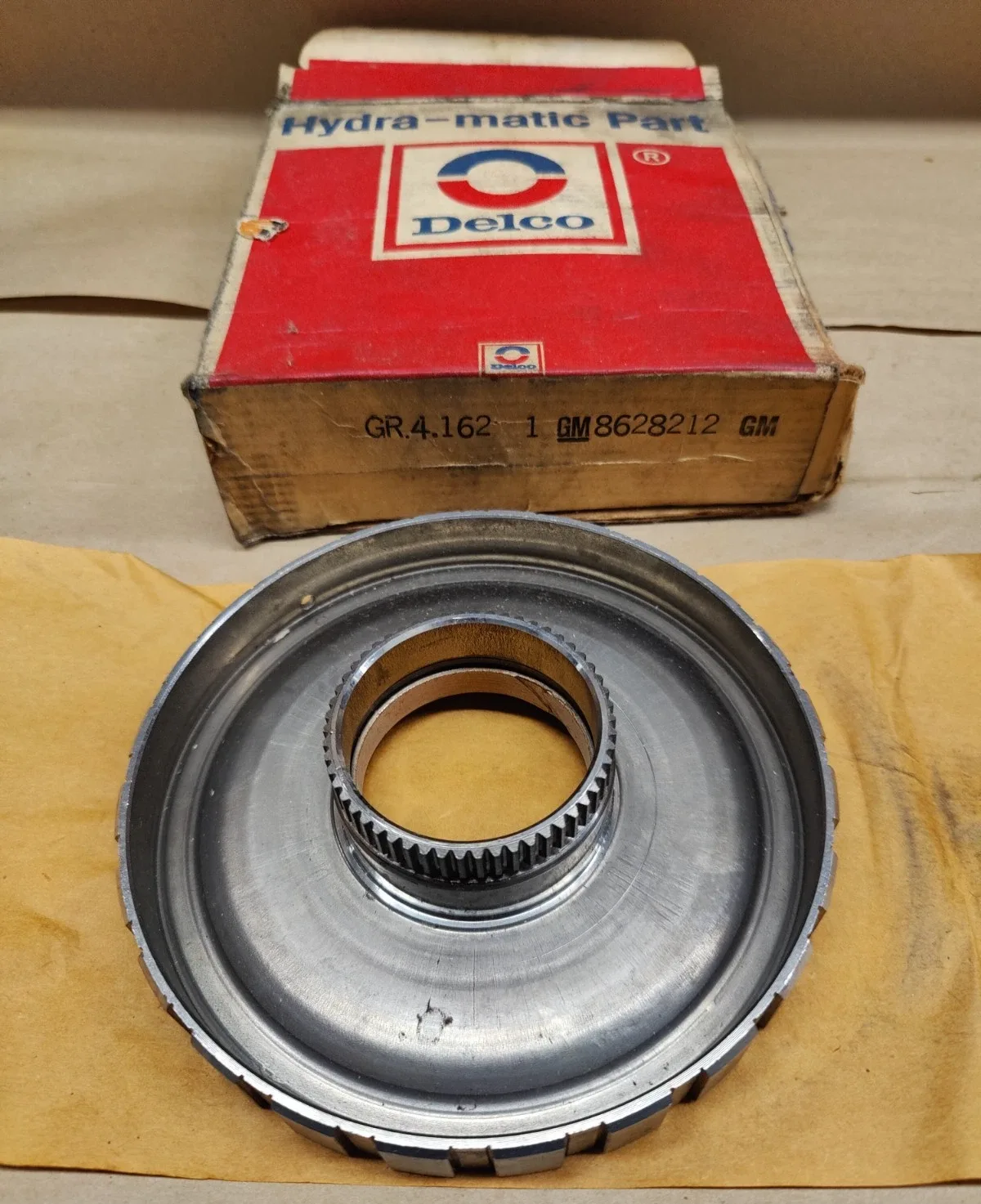 NOS OEM 1976-87 GM Hydra-Matic Transmission Reverse Clutch Housing Delco 8628212