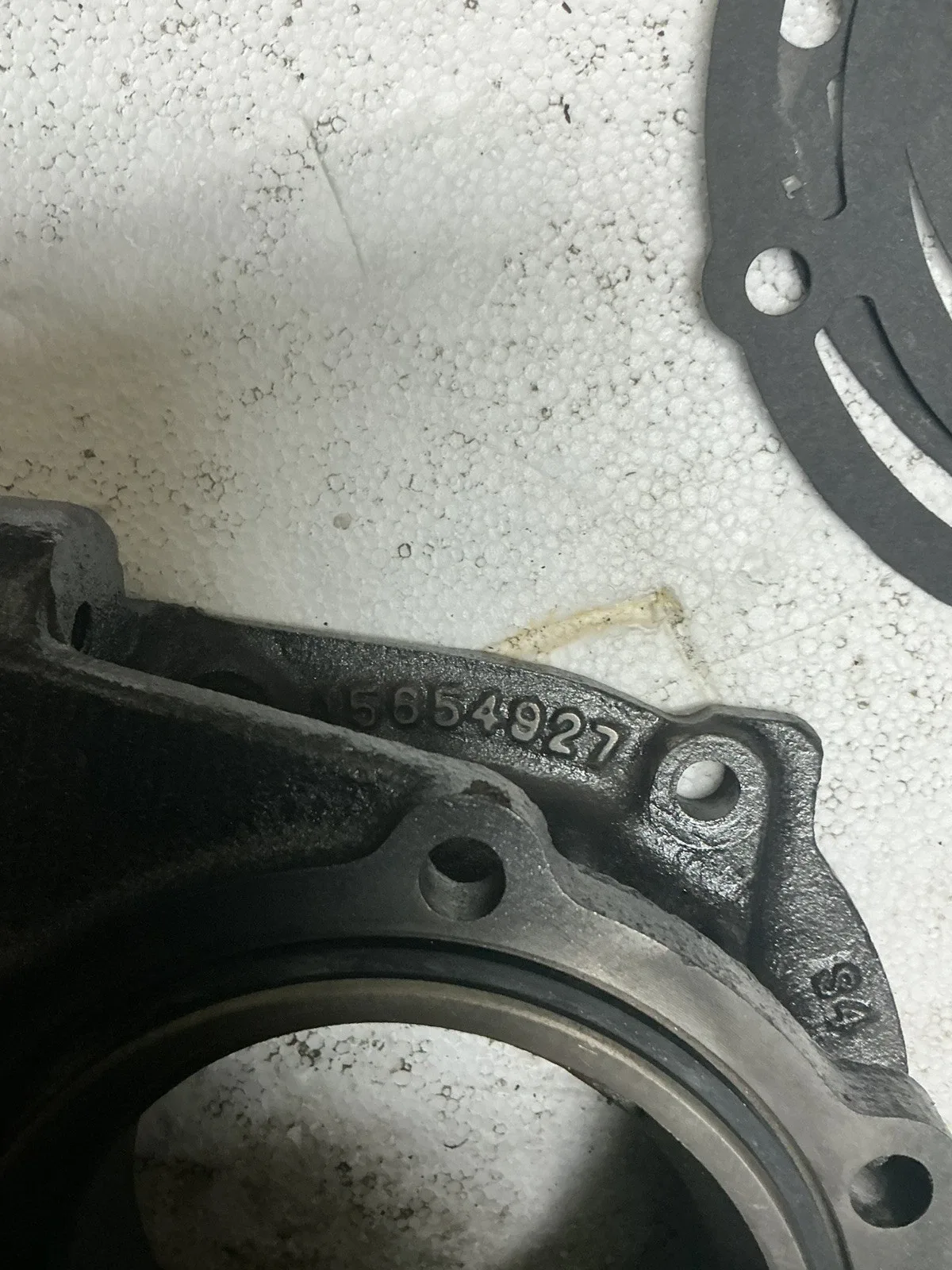 GM-CHEVROLET-GMC 4L80E EXTENSION / ADAPTER HOUSING, 4X4, 2 5/8" OAL, "15854927" image 2