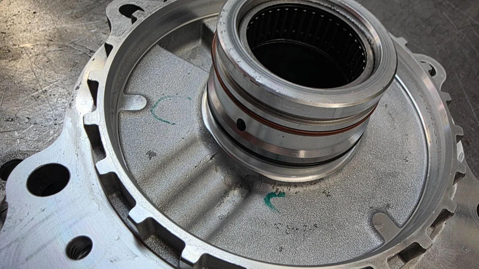 2018 CHEVY Colorado 8L45 TRANSMISSION EXTENSION HOUSING 4WD image 2