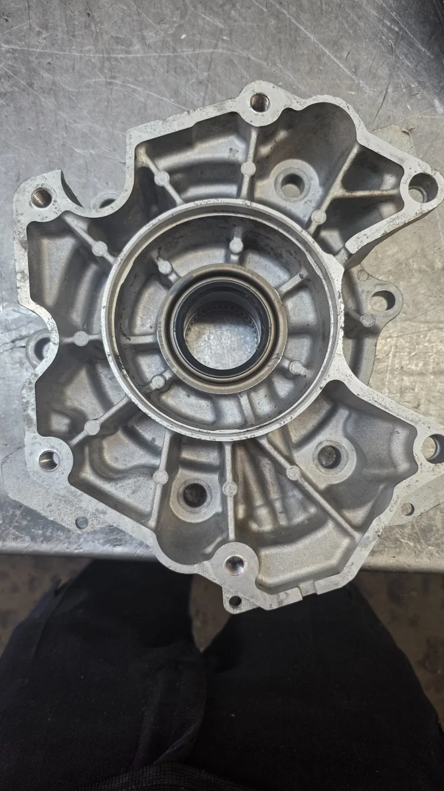 2018 CHEVY Colorado 8L45 TRANSMISSION EXTENSION HOUSING 4WD image 3