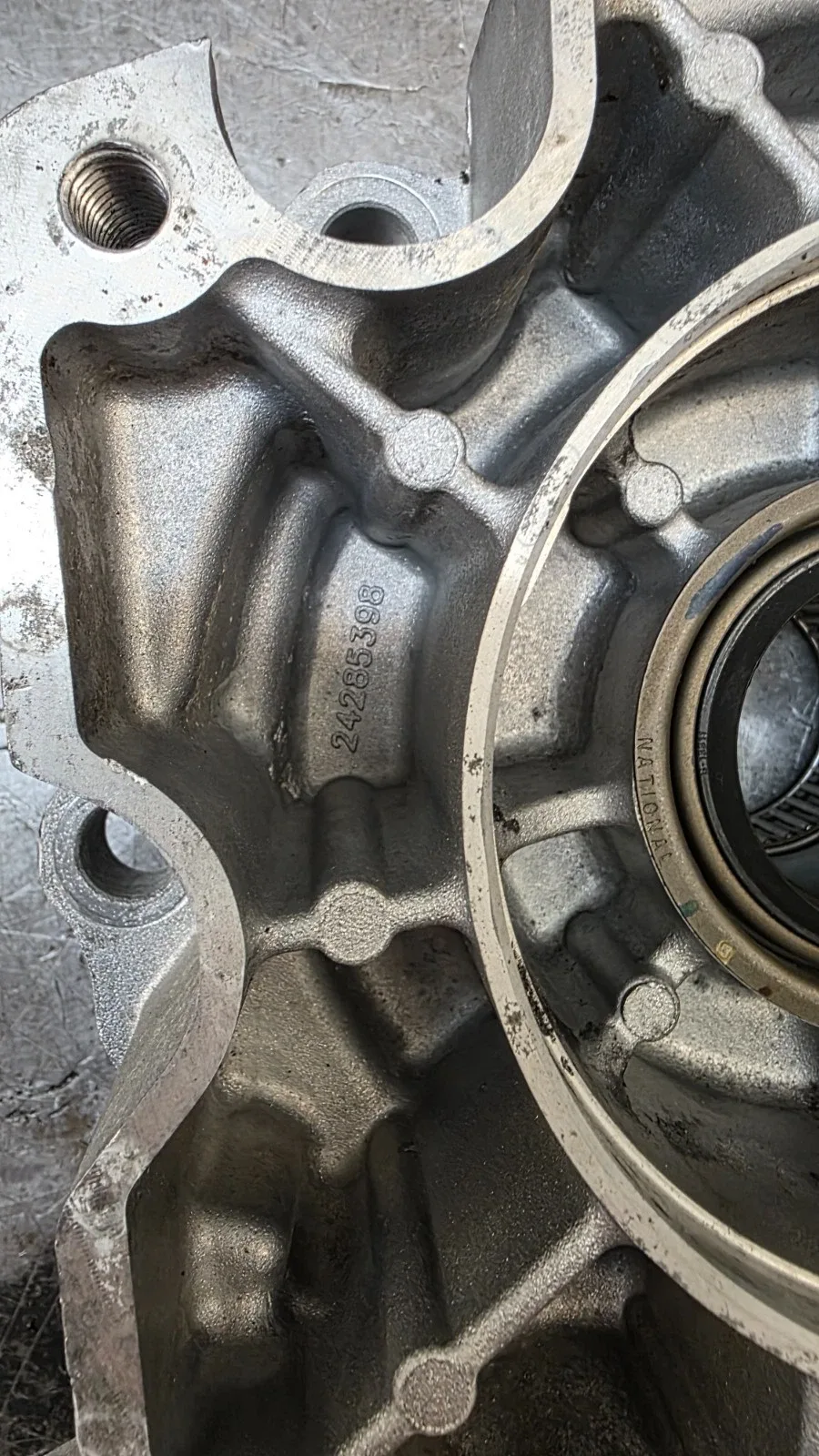 2018 CHEVY Colorado 8L45 TRANSMISSION EXTENSION HOUSING 4WD image 4