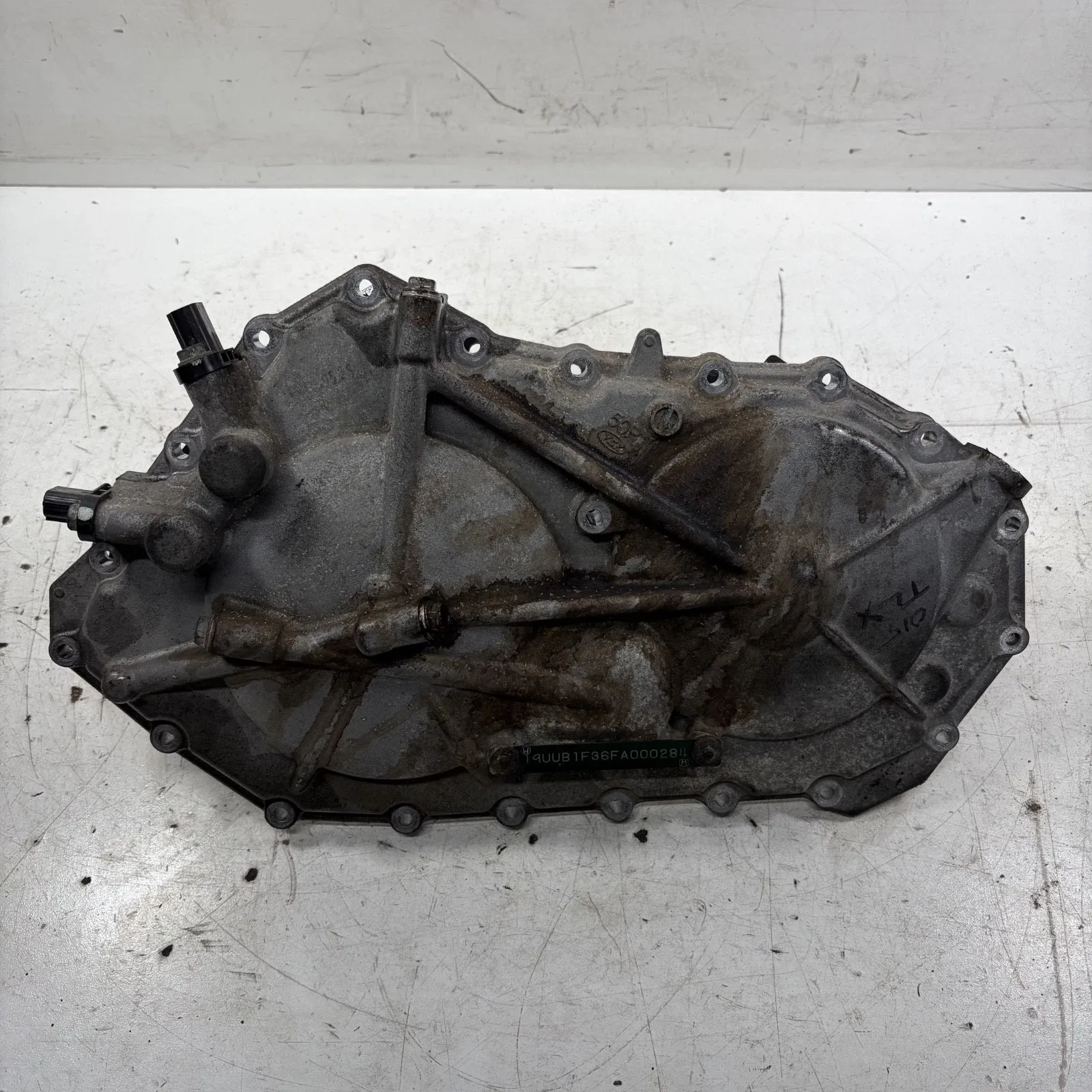 15-20 Acura TLX DCT Transmission Left Side End Cover 21230-50P-000 OEM image 2