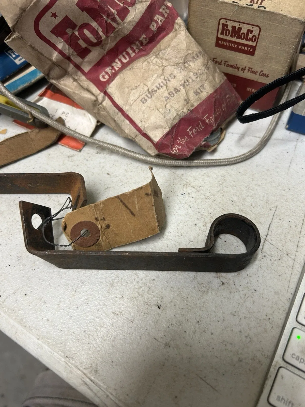 FORDOMATIC F/M NOS OIL FILLER TUBE CLAMP 1955 1956 NEW USA image 2