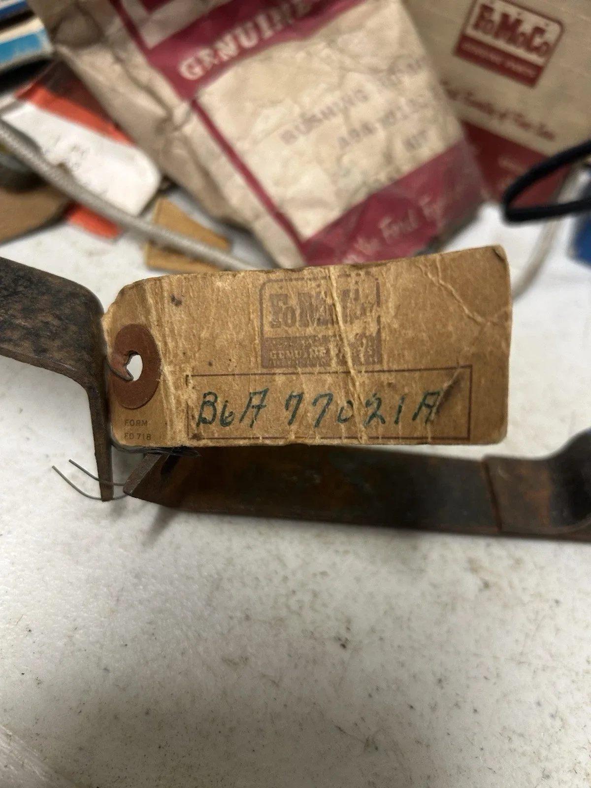 FORDOMATIC F/M NOS OIL FILLER TUBE CLAMP 1955 1956 NEW USA image 3