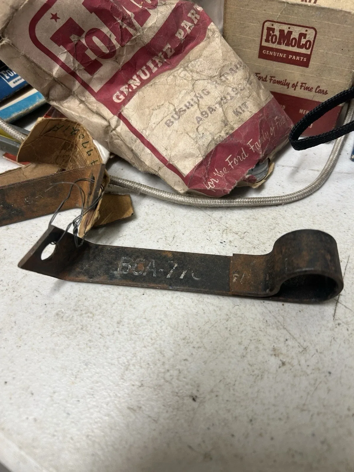 FORDOMATIC F/M NOS OIL FILLER TUBE CLAMP 1955 1956 NEW USA