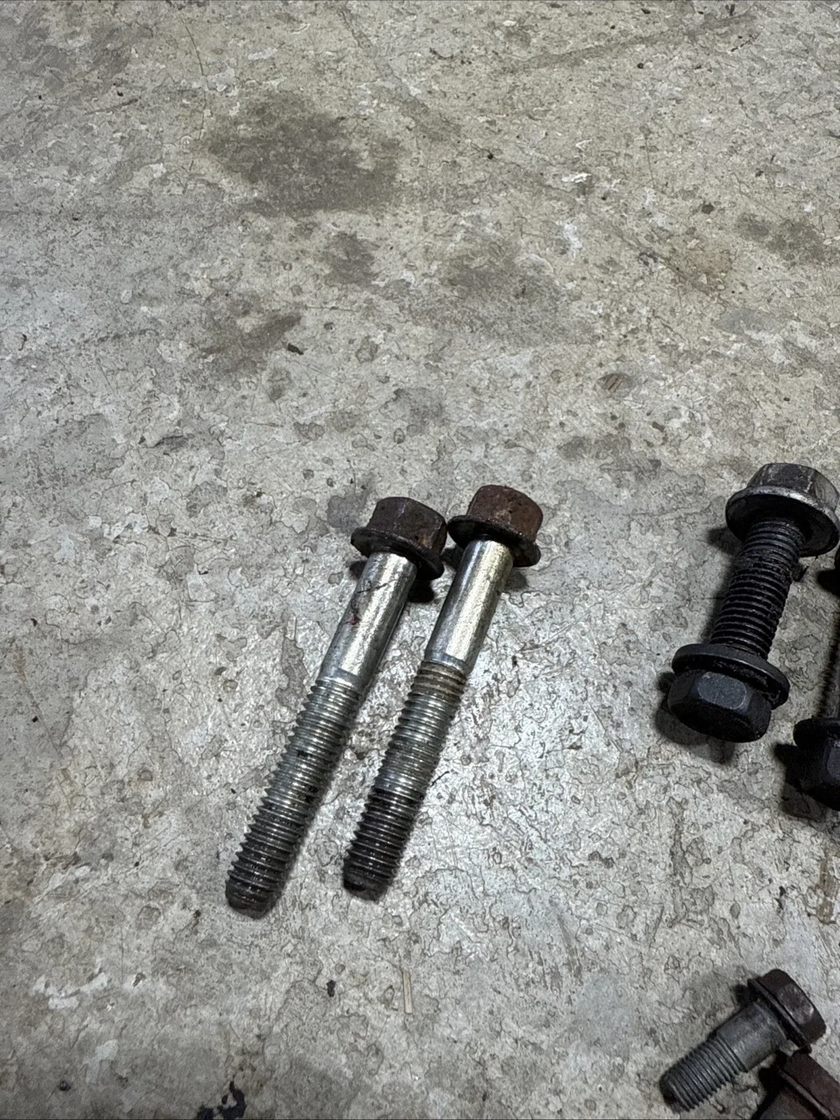 Jeep Cherokee XJ 87-01 AW4 Auto Trans Bell Housing to Engine Mounting Bolts (P96 image 3
