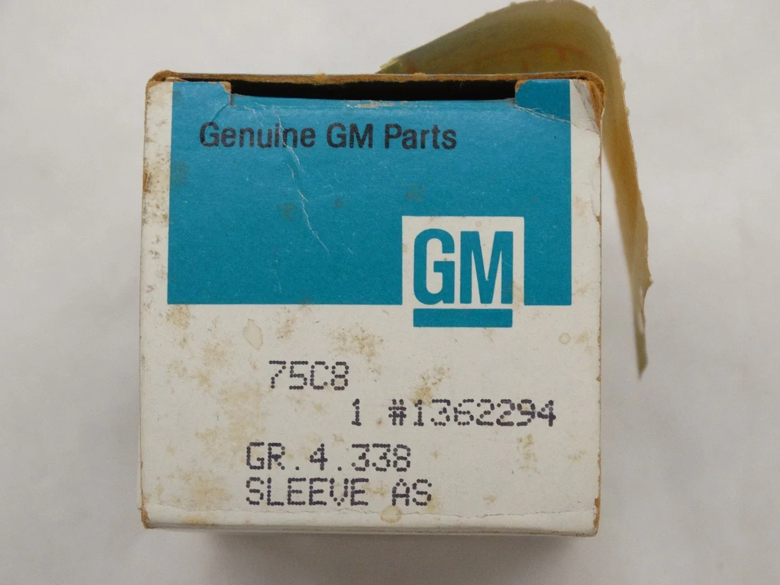 NOS GM # 1362294 Transmission Speedometer Gear Sleeve 34-39 Tooth TH400