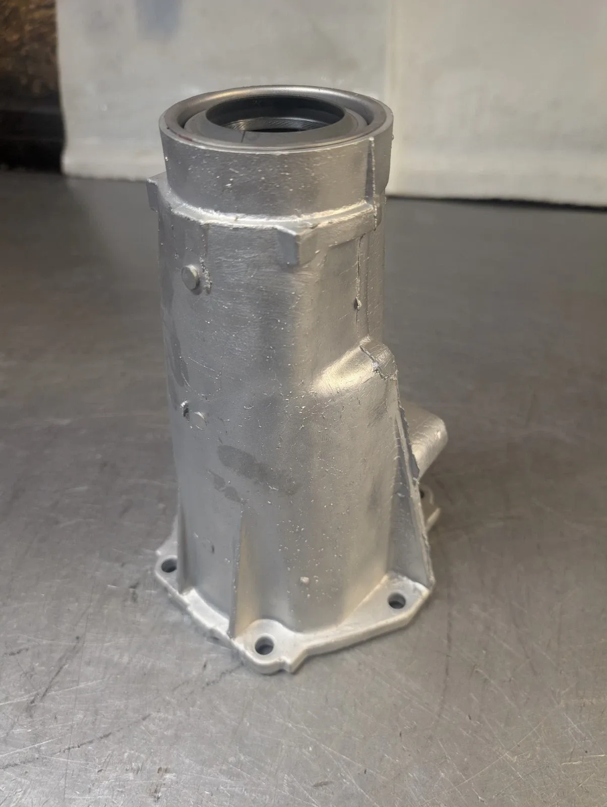 th400 tail housing D 8626142 9.5 inches image 3