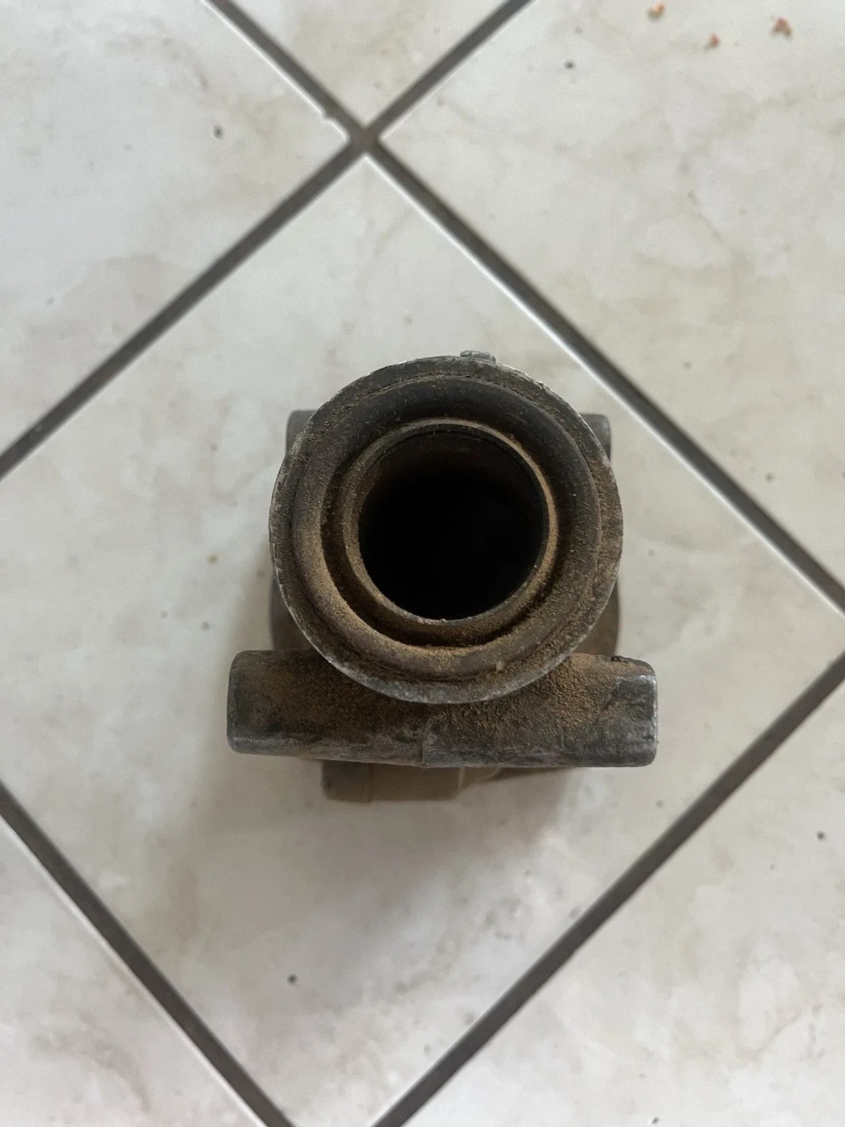 83-92  Camaro Firebird Automatic 700R4 Transmission Tail Shaft Housing image 2