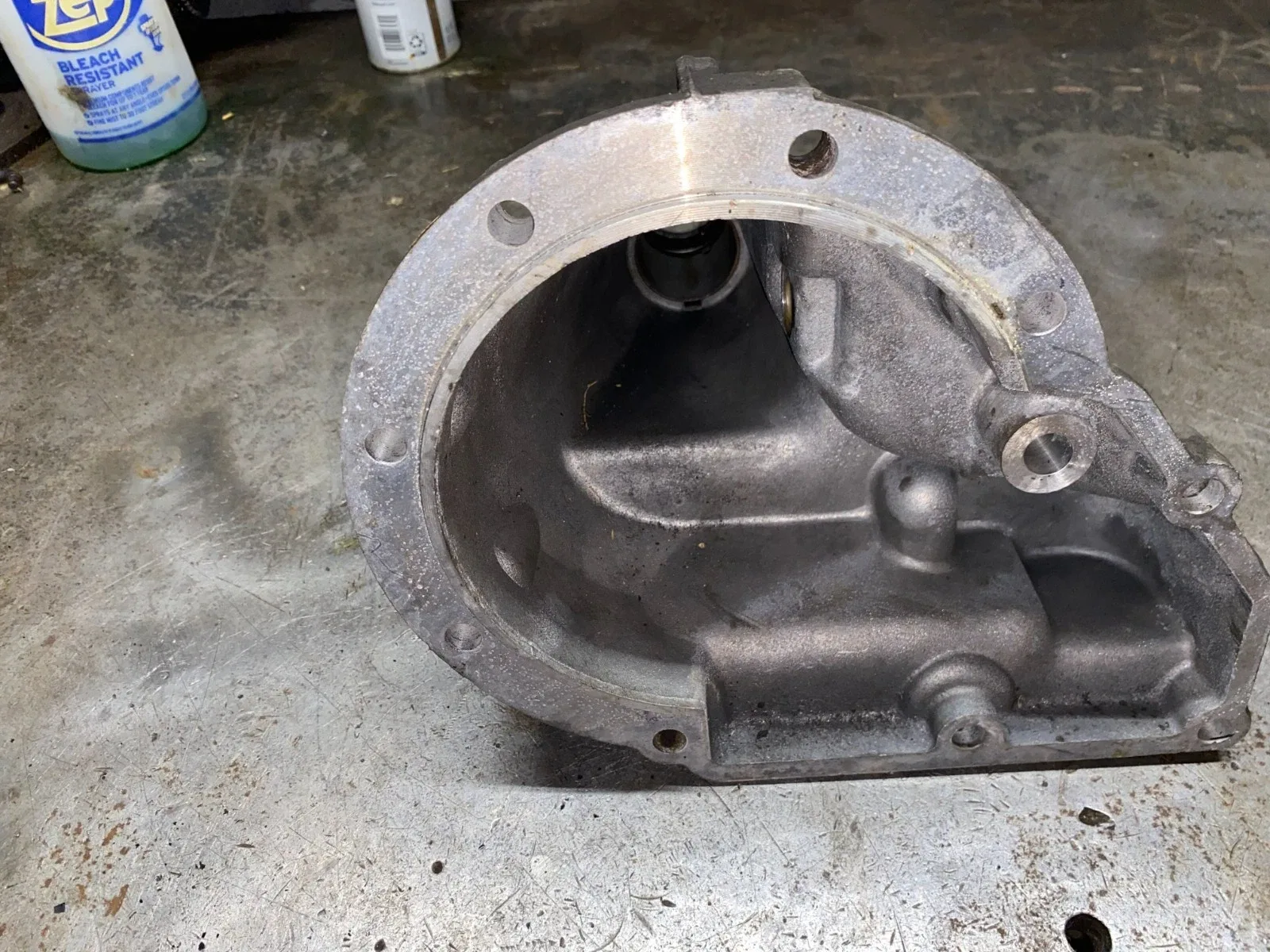 Ford E40D/4R100 2wd tail housing W/SPEED SENSOR HOLE ??? RF-E9TP-7A040-CE image 3