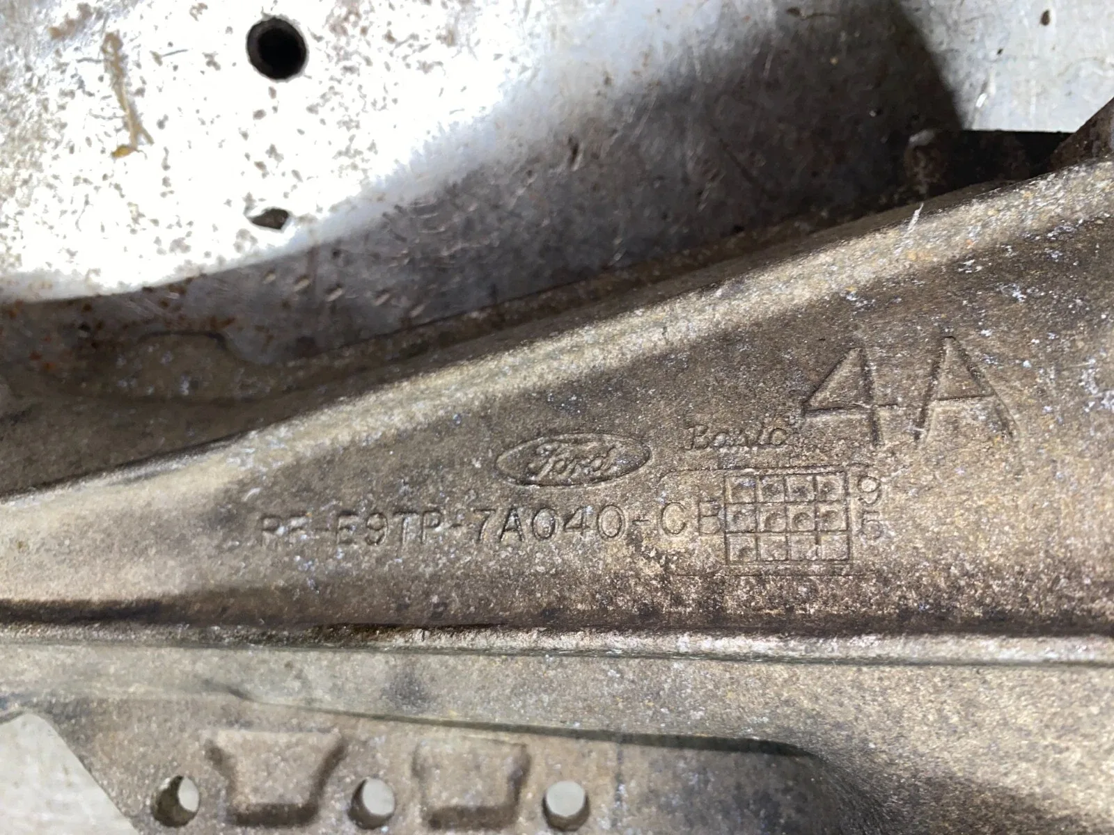 Ford E40D/4R100 2wd tail housing W/SPEED SENSOR HOLE ??? RF-E9TP-7A040-CE image 4