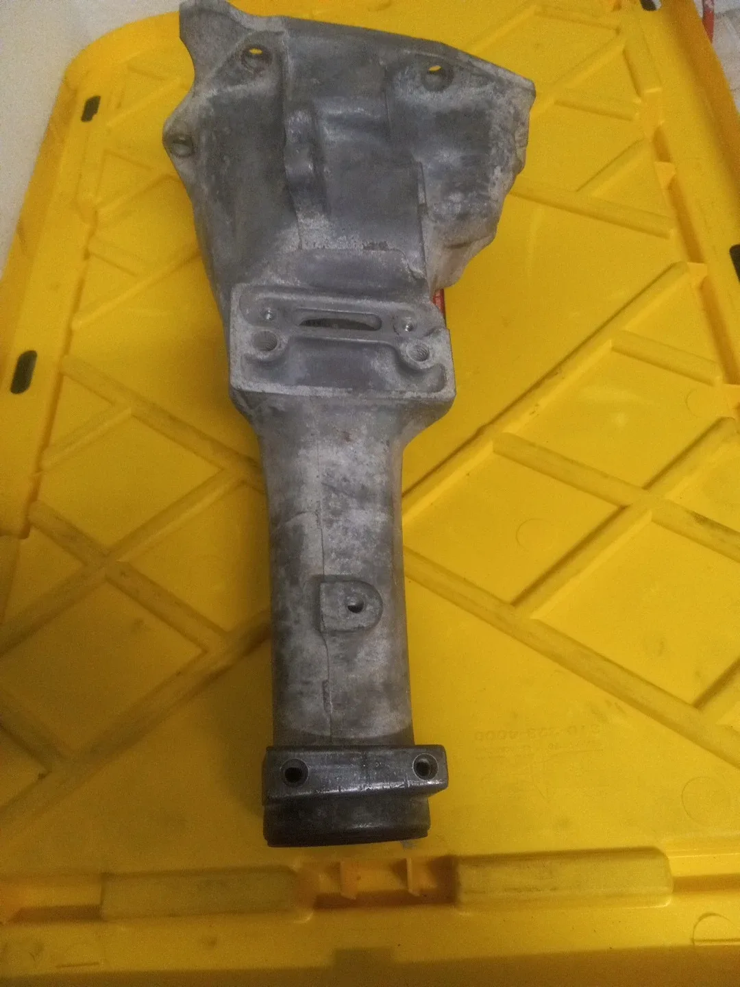 USED 904 EXTENSION HOUSING image 3