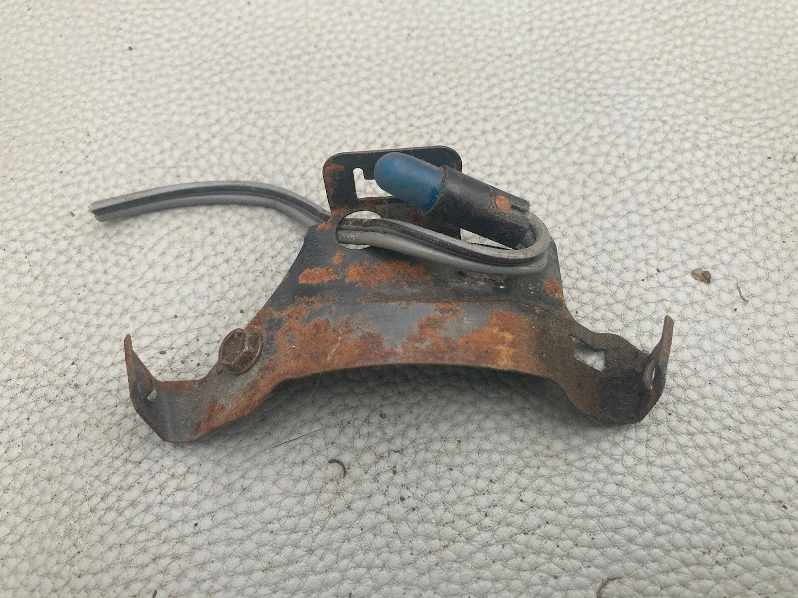 Jeep Wrangler YJ OEM AUTOMATIC INDICATOR HOUSING LIGHT BULB Blue 87-95 PRND2L image 2