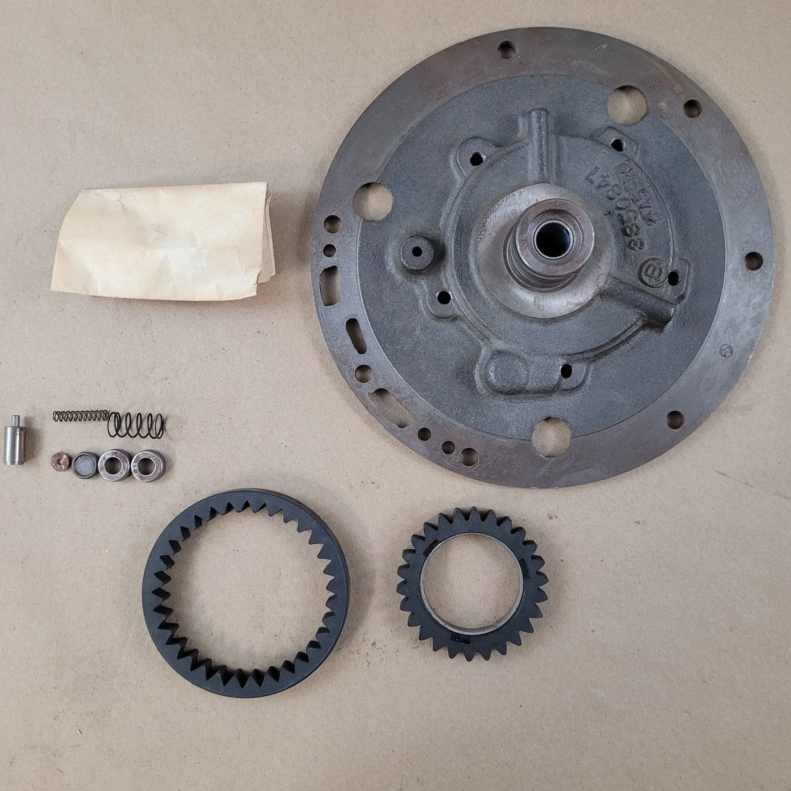 New GM 3865940 Transmission Pump Cover 1962-69 Camaro Corvette Chevelle image 4