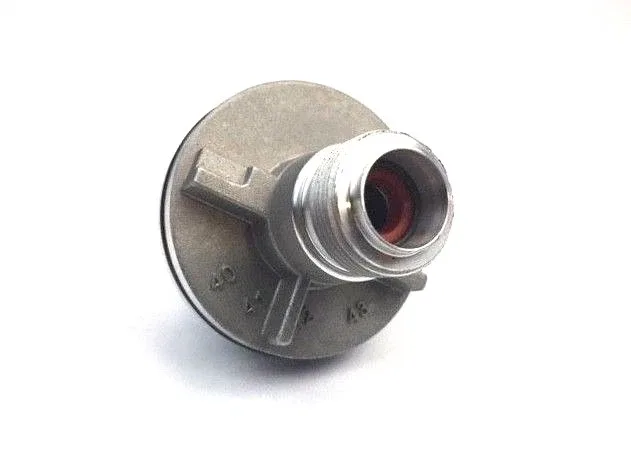 40 Tooth Driven Speedometer Gear & Housing W/ O-Ring Seal & C-Clip Fits 700R4 image 3