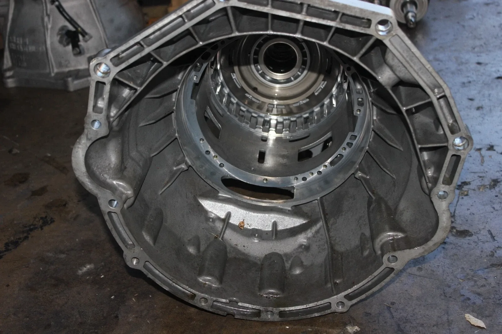 6Hp-26 Transmission Housing Case for Hyundai image 3