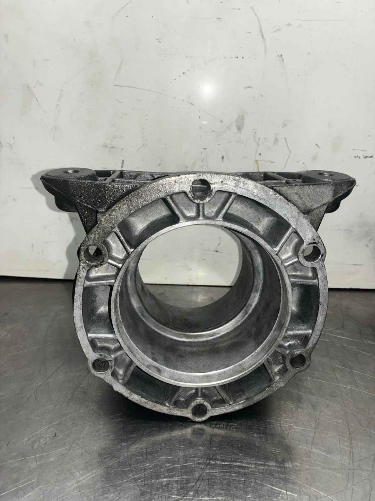 1996-UP CHEVROLET GM 4L60e TRANSMISSION Case ADAPTER TAIL HOUSING 24235765 image 4